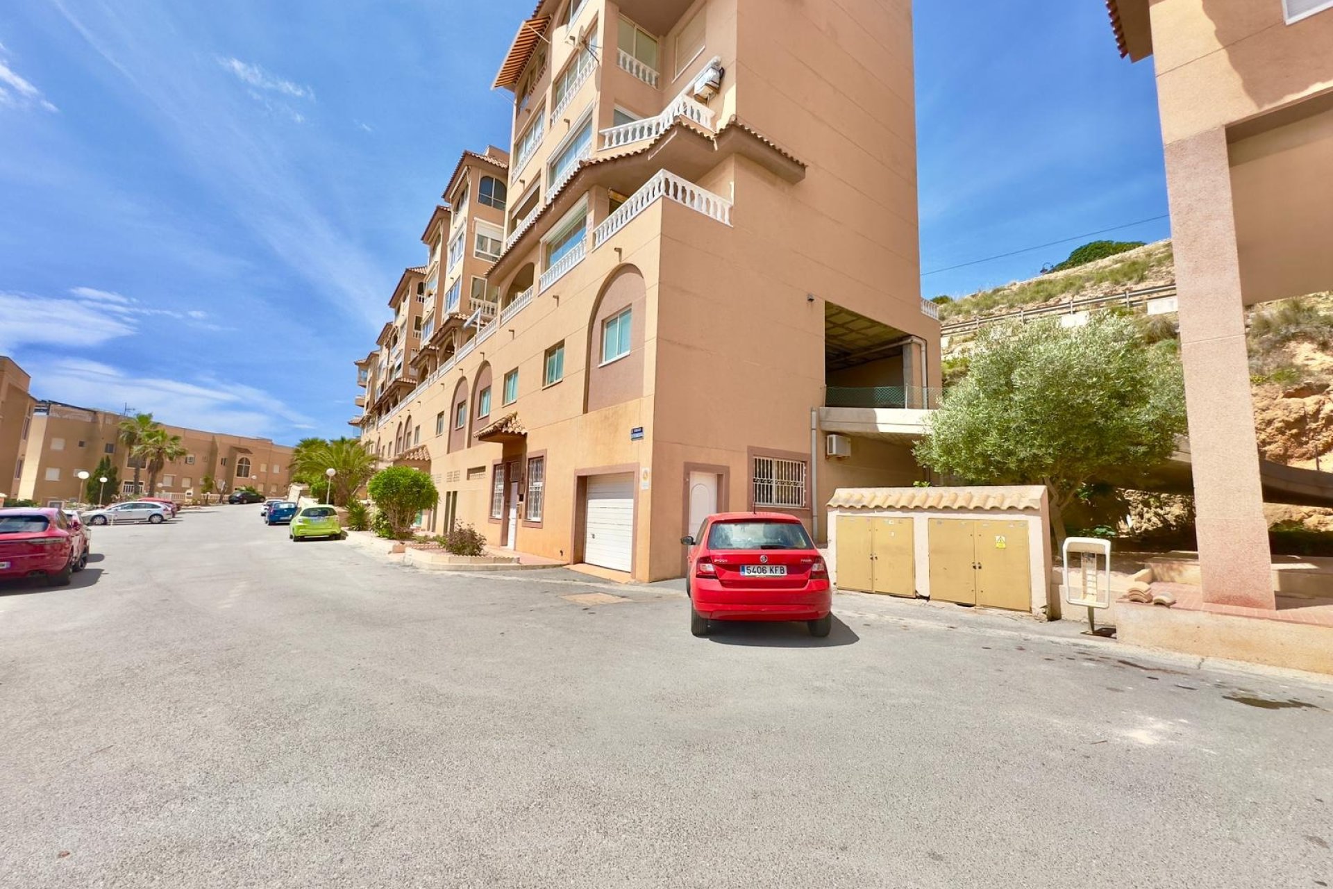 Resale - Apartment / Flat * - Torrevieja * - Cabo cervera *