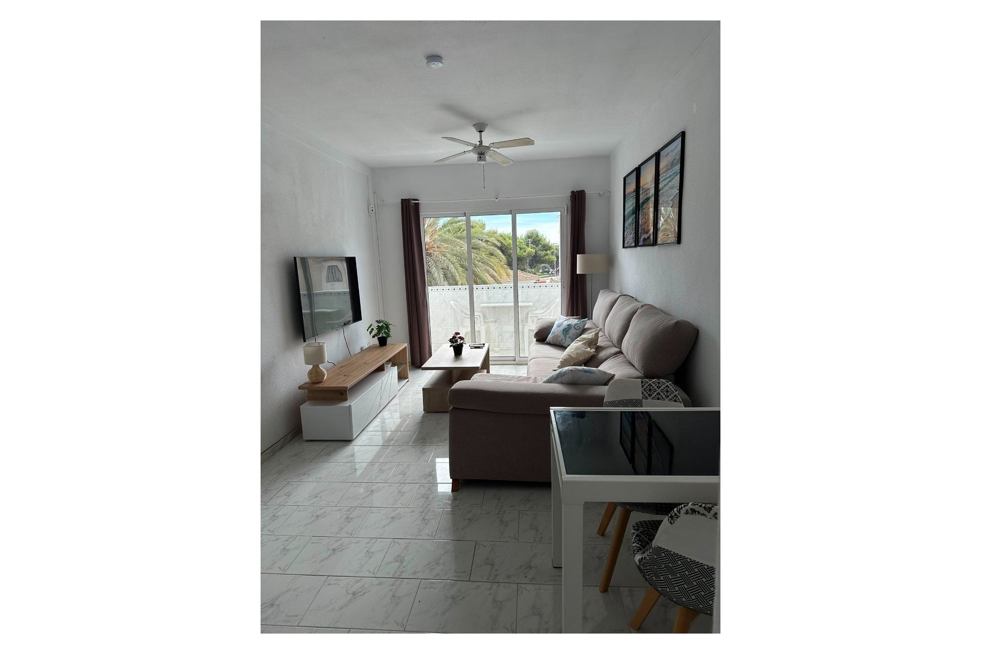 Resale - Apartment / Flat * - Torrevieja * - Calas blanca