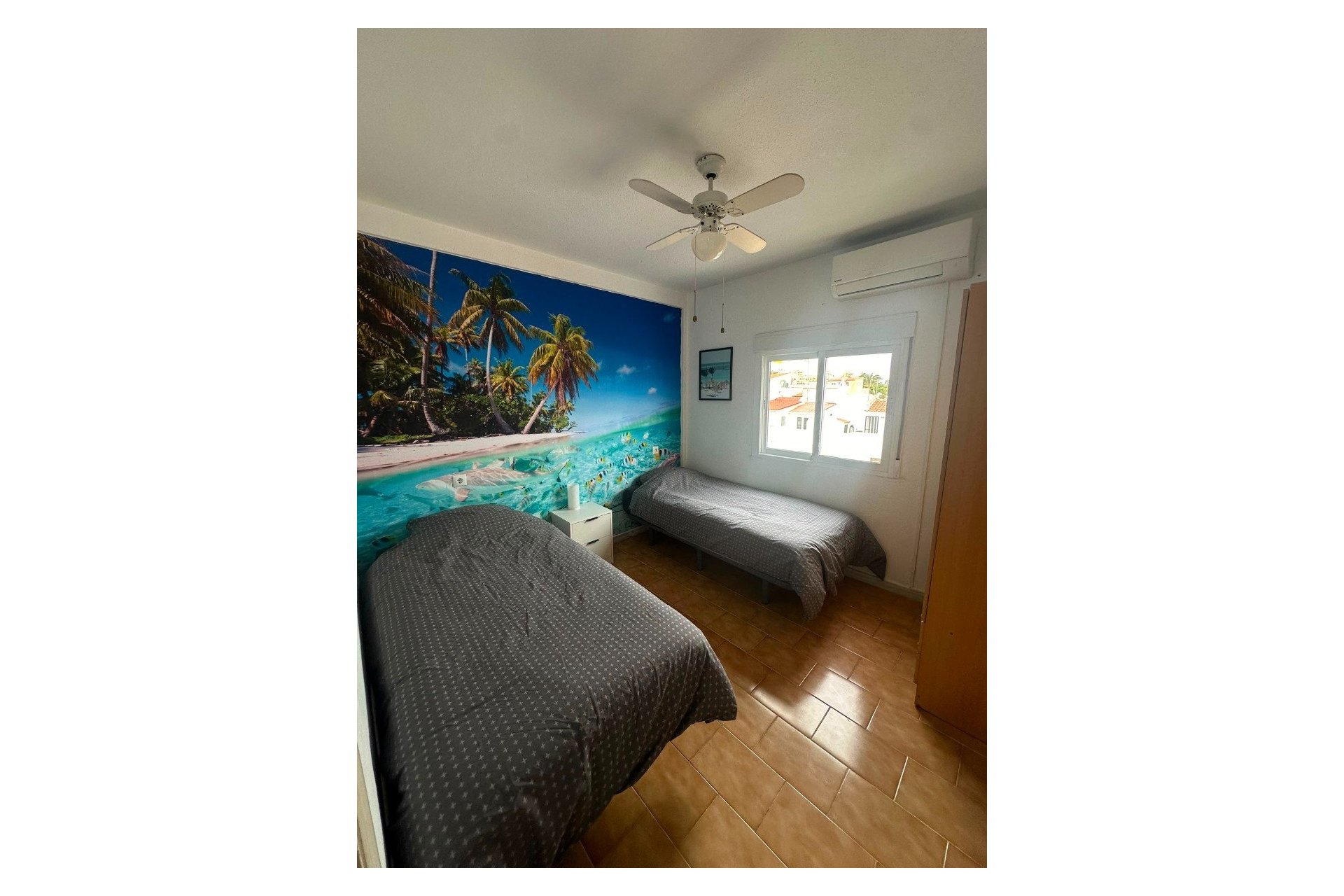 Resale - Apartment / Flat * - Torrevieja * - Calas blanca