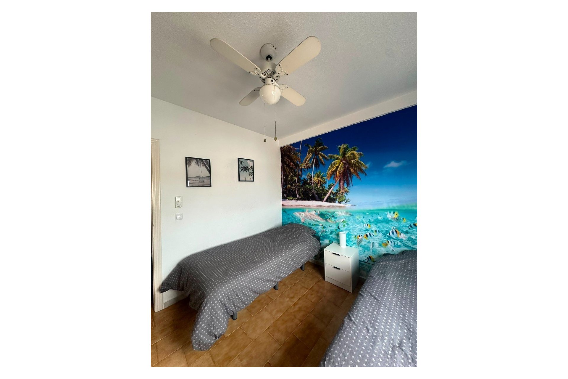 Resale - Apartment / Flat * - Torrevieja * - Calas blanca