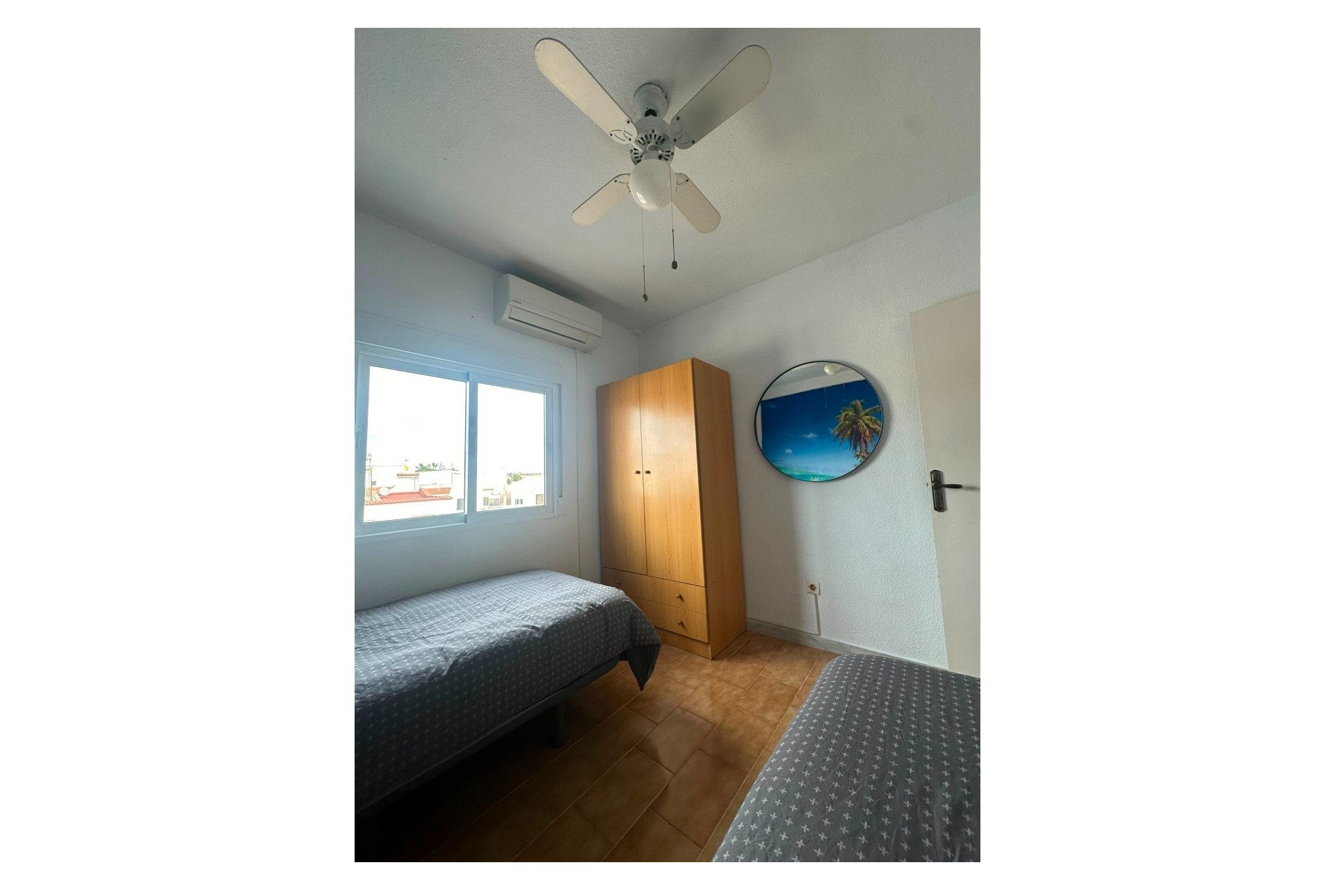 Resale - Apartment / Flat * - Torrevieja * - Calas blanca