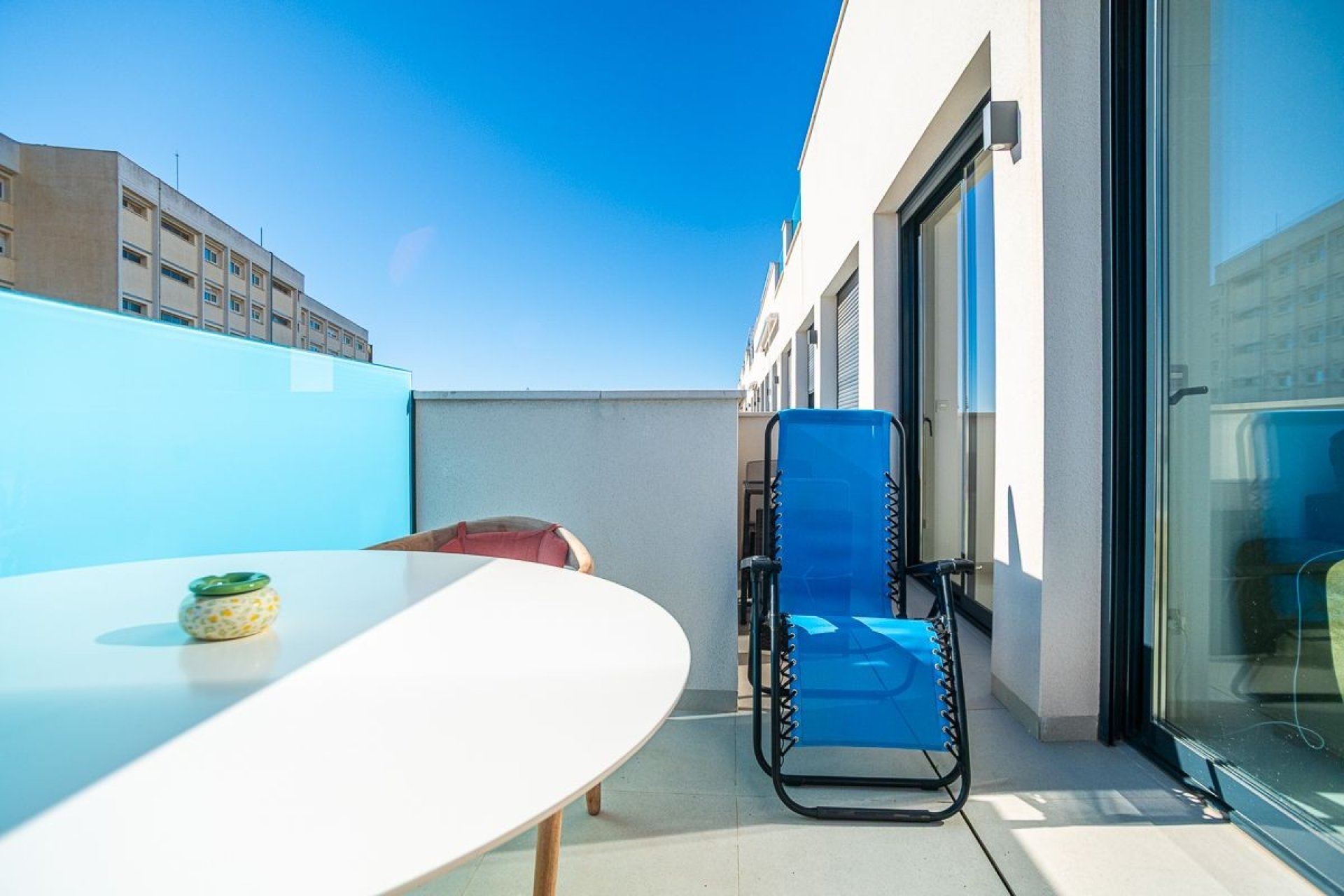 Resale - Apartment / Flat * - Torrevieja * - Calas Blancas