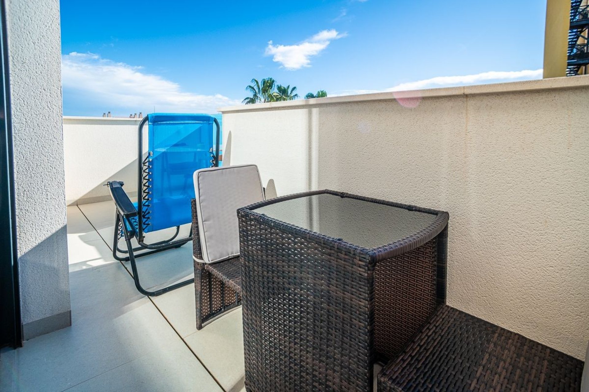 Resale - Apartment / Flat * - Torrevieja * - Calas Blancas