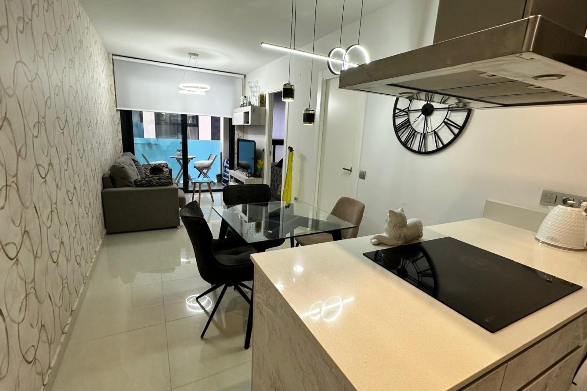Resale - Apartment / Flat * - Torrevieja * - Calas Blancas