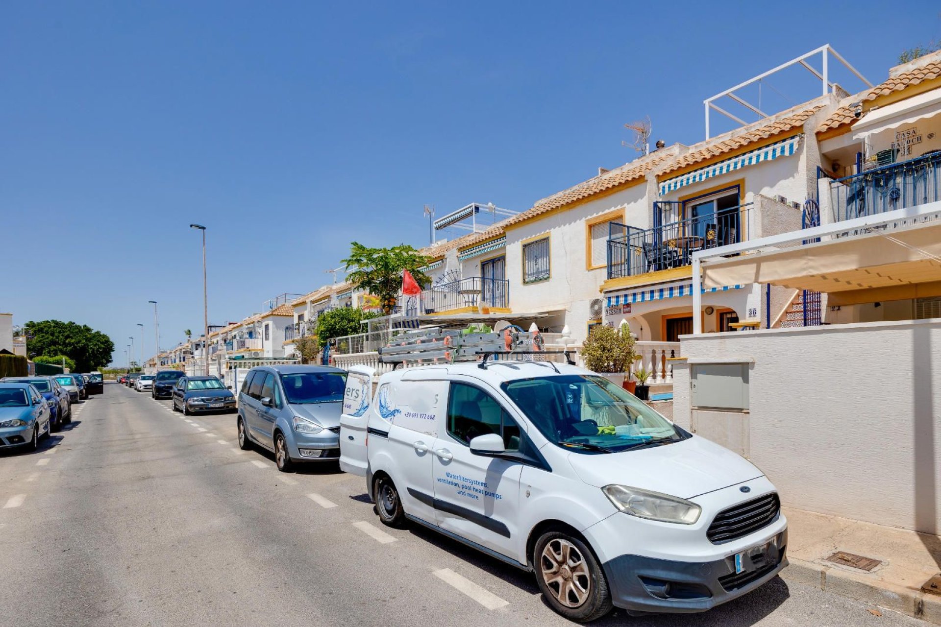 Resale - Apartment / Flat * - Torrevieja * - Carrefour *