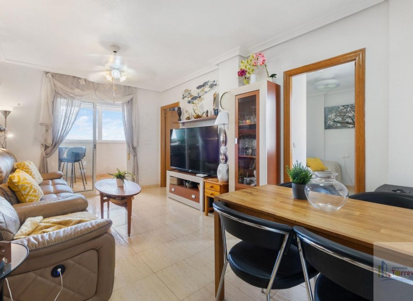 Resale - Apartment / flat - Torrevieja - Center