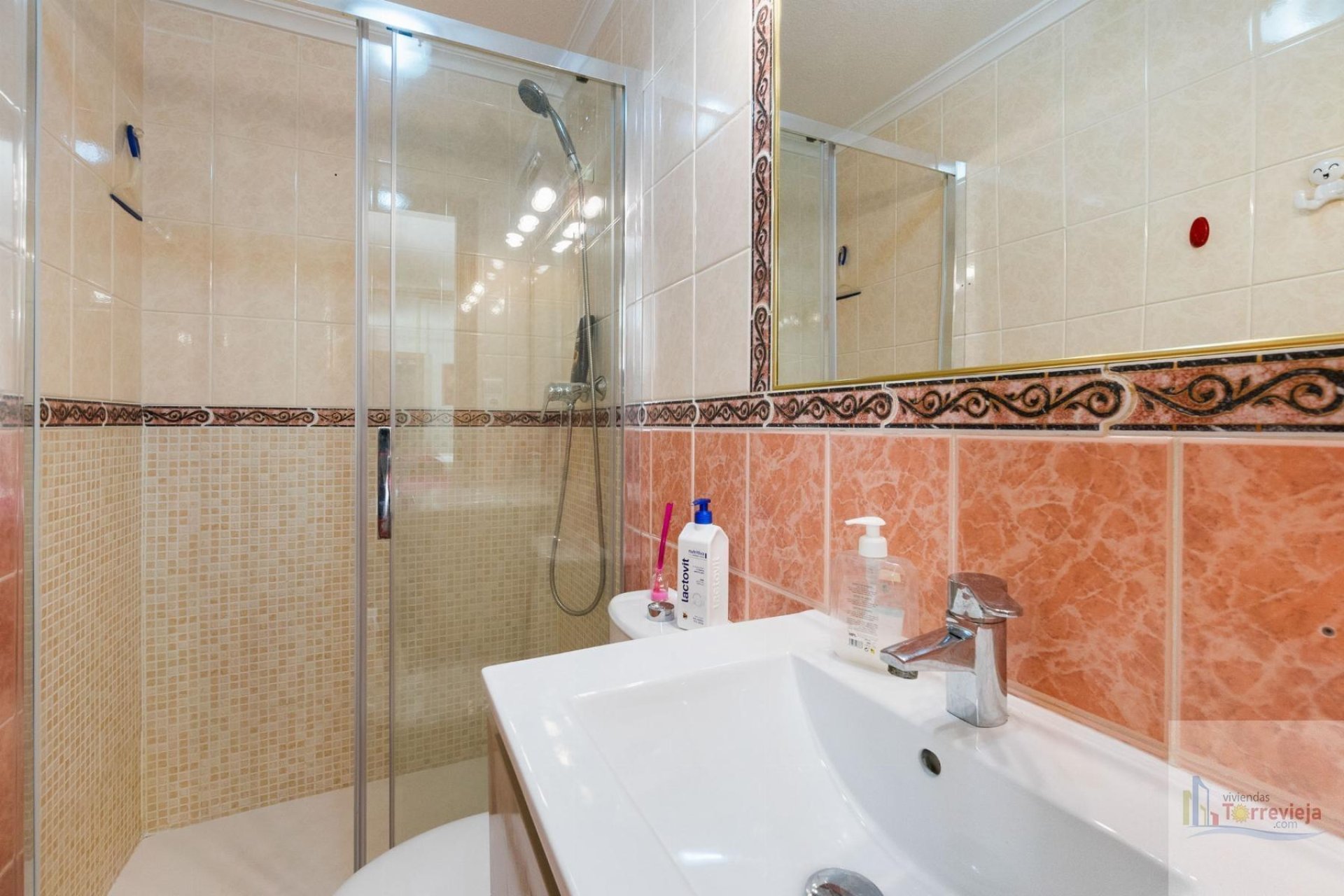 Resale - Apartment / flat - Torrevieja - Center