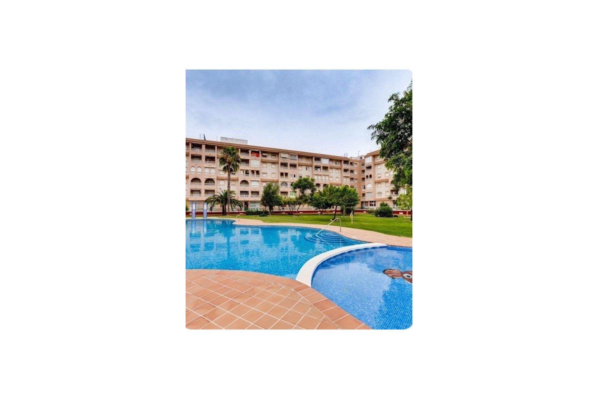 Resale - Apartment / flat - Torrevieja - Center