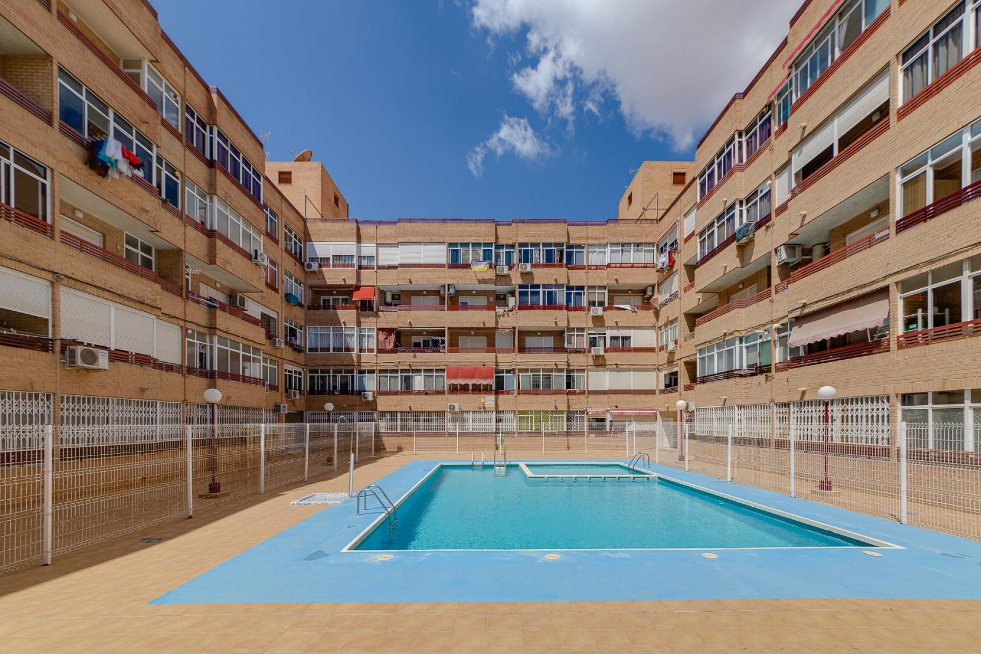 Resale - Apartment / flat - Torrevieja - Center