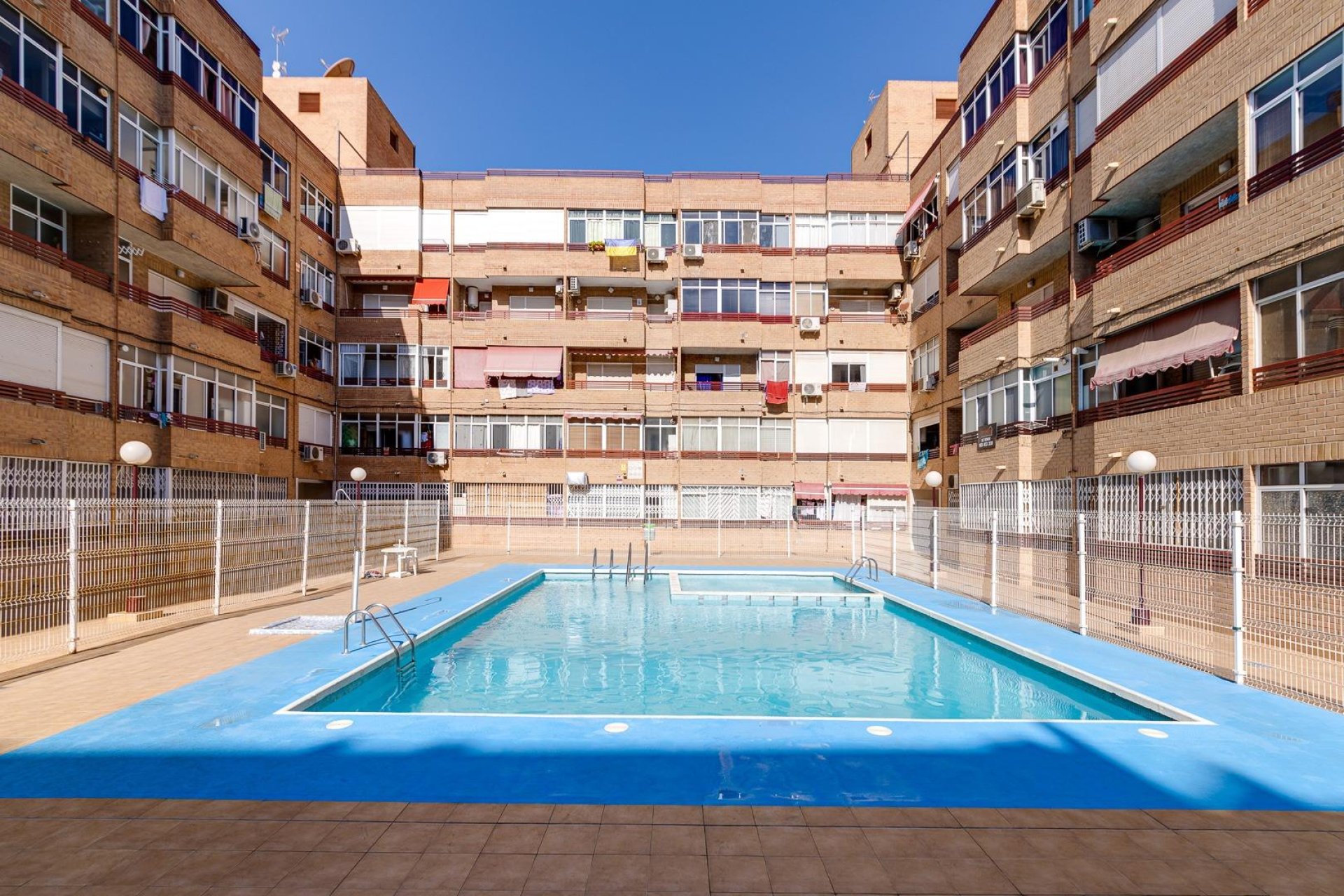 Resale - Apartment / flat - Torrevieja - Center