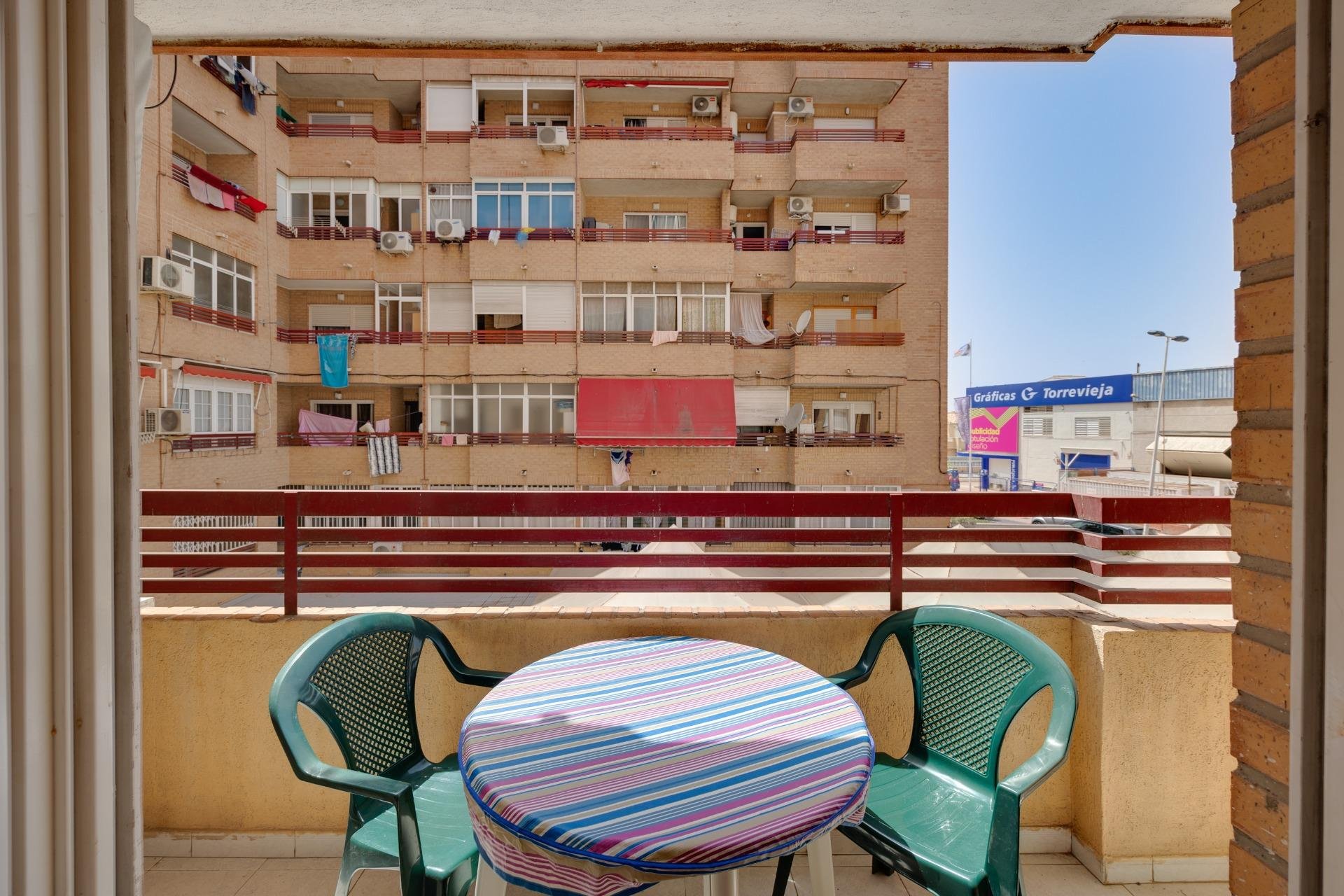 Resale - Apartment / flat - Torrevieja - Center