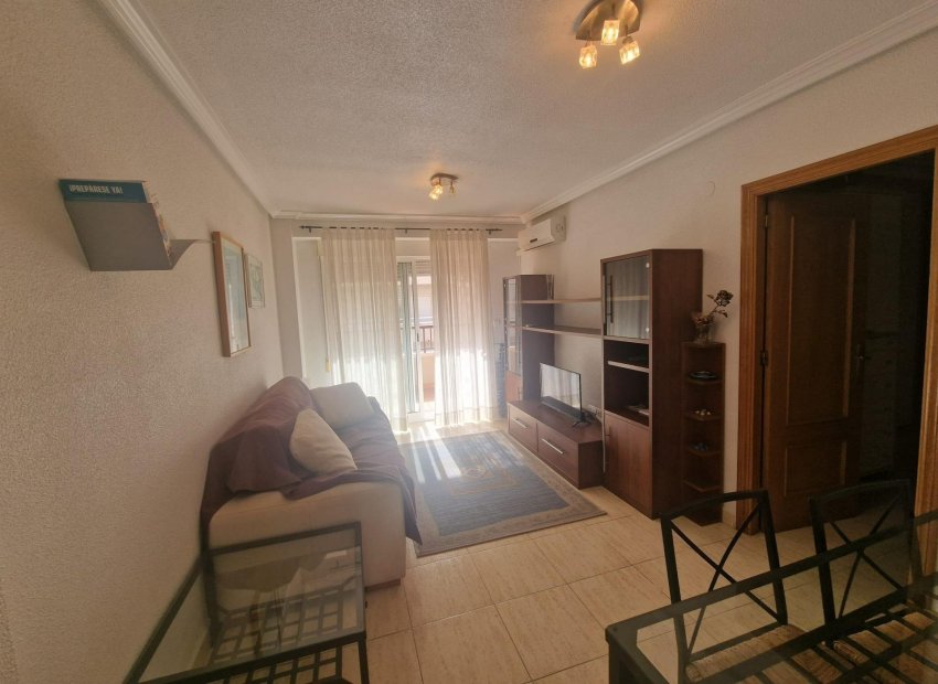 Resale - Apartment / flat - Torrevieja - Center