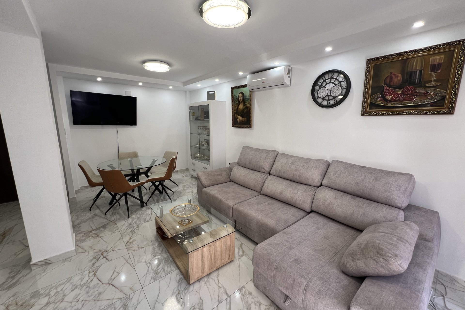 Resale - Apartment / flat - Torrevieja - Center