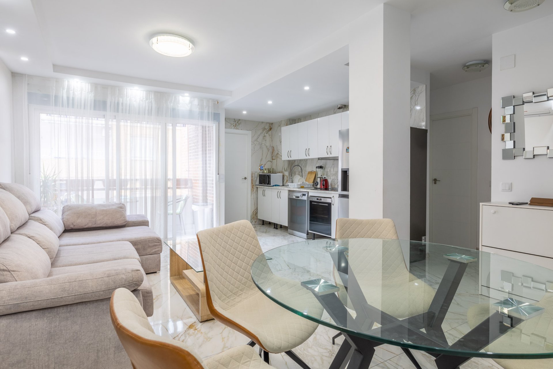 Resale - Apartment / flat - Torrevieja - Center