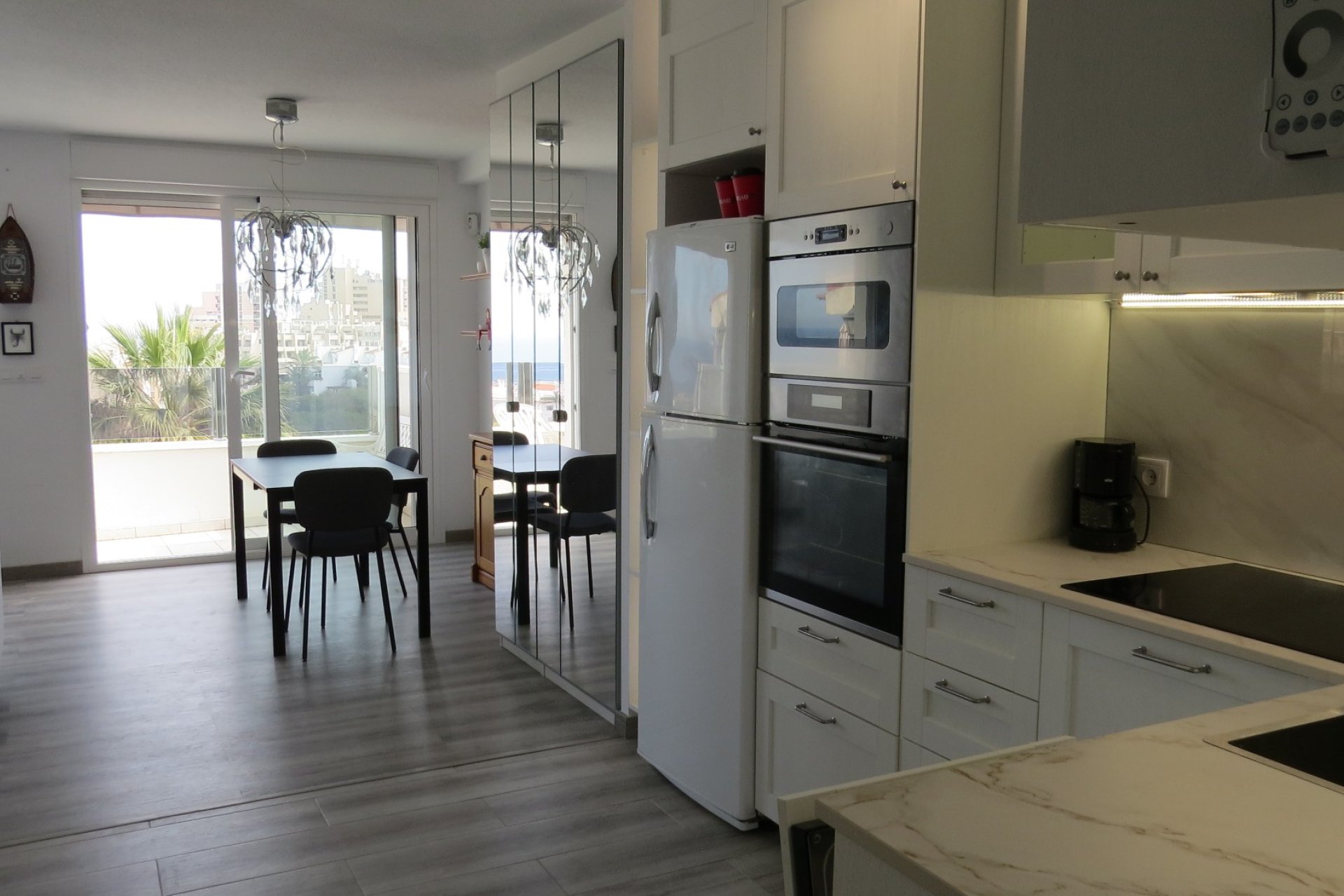 Resale - Apartment / flat - Torrevieja - Center