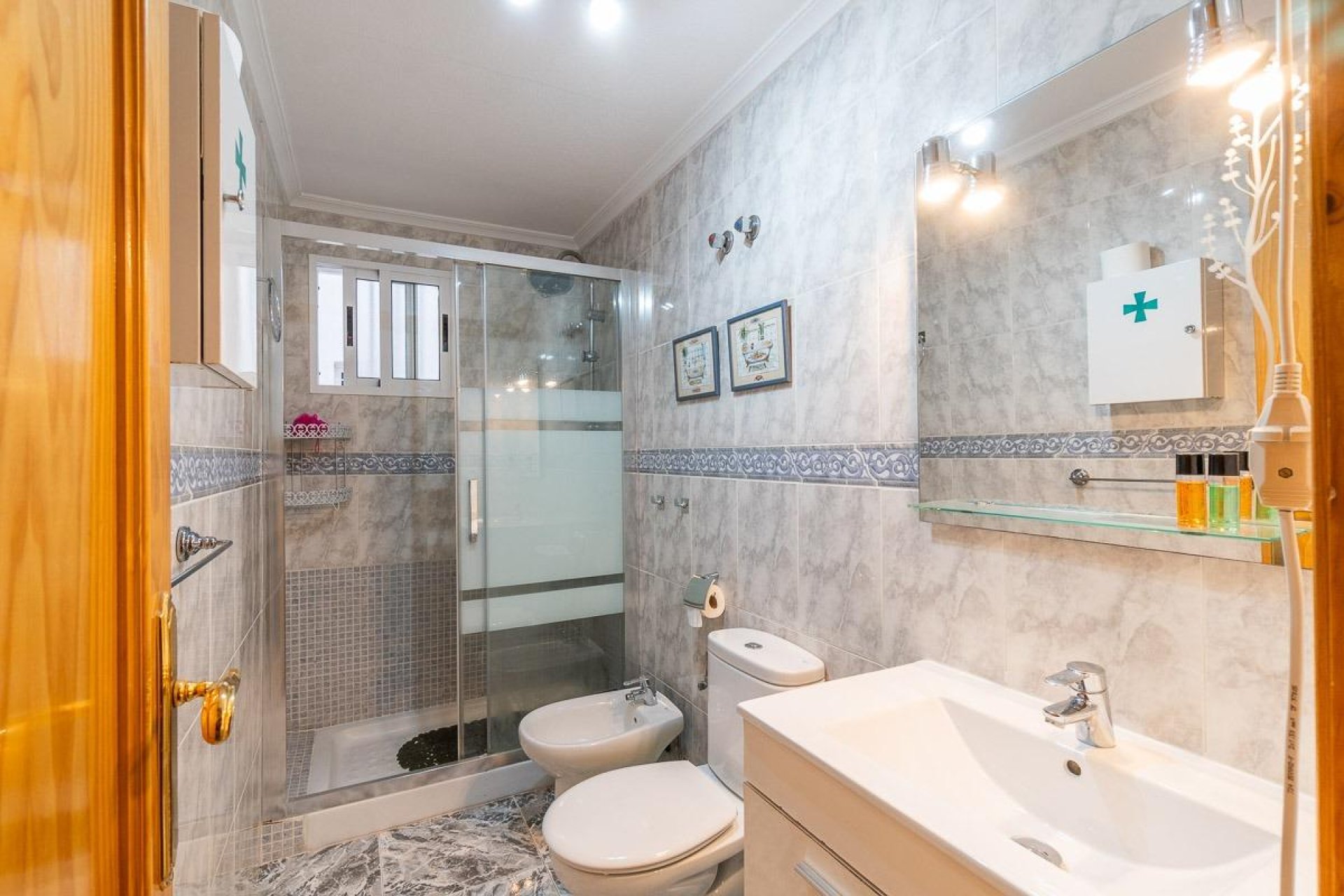 Resale - Apartment / flat - Torrevieja - Center