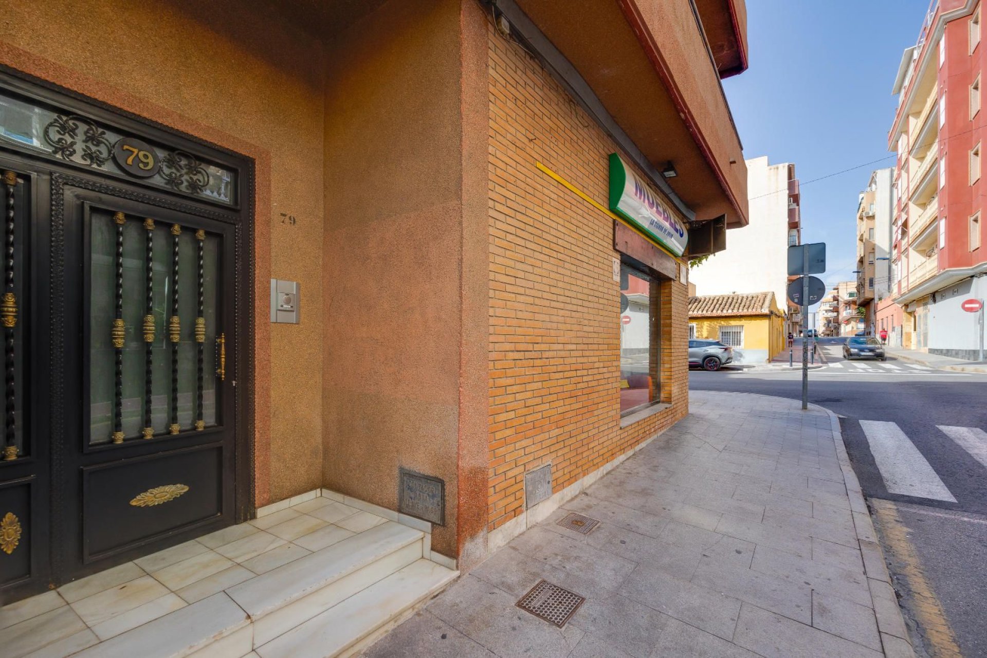 Resale - Apartment / Flat * - Torrevieja * - Centro - Muelle Pesquero