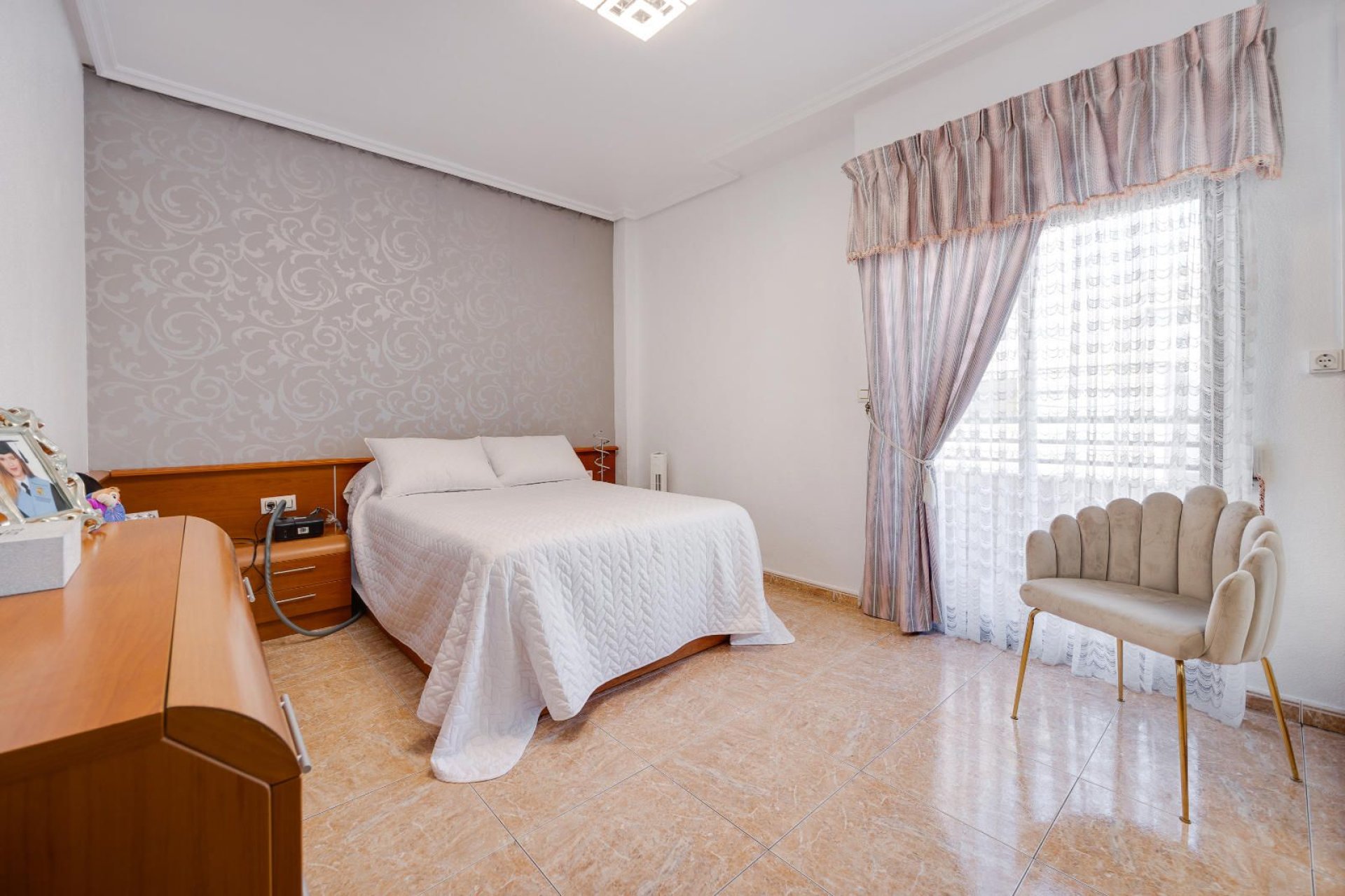 Resale - Apartment / Flat * - Torrevieja * - Centro - Muelle Pesquero