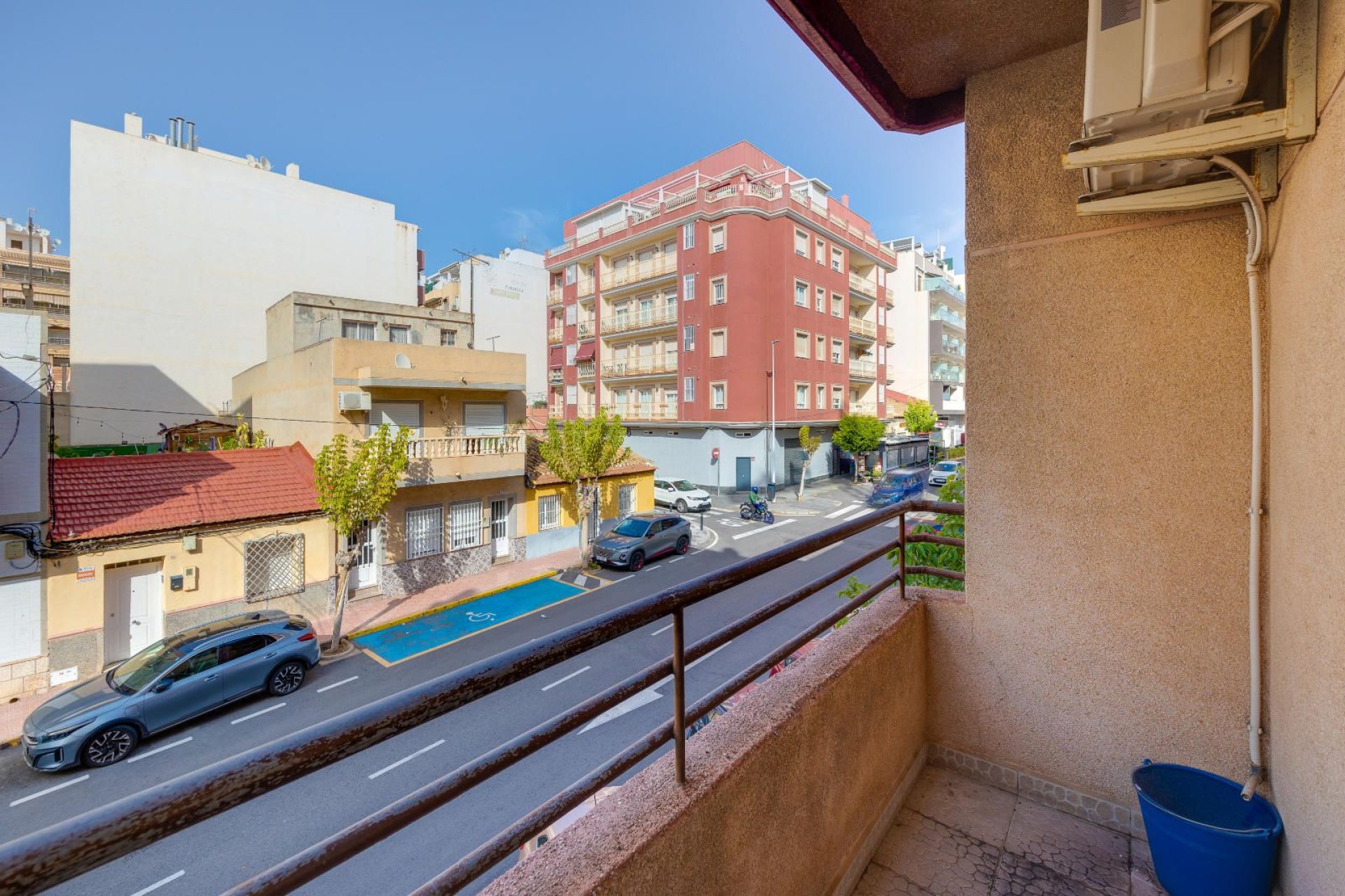 Resale - Apartment / Flat * - Torrevieja * - Centro - Muelle Pesquero
