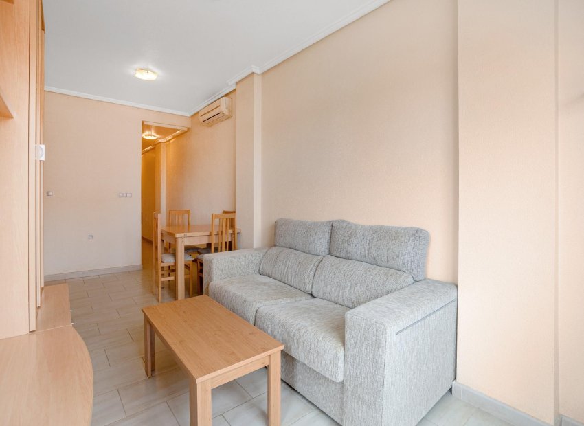 Resale - Apartment / flat - Torrevieja - Centro