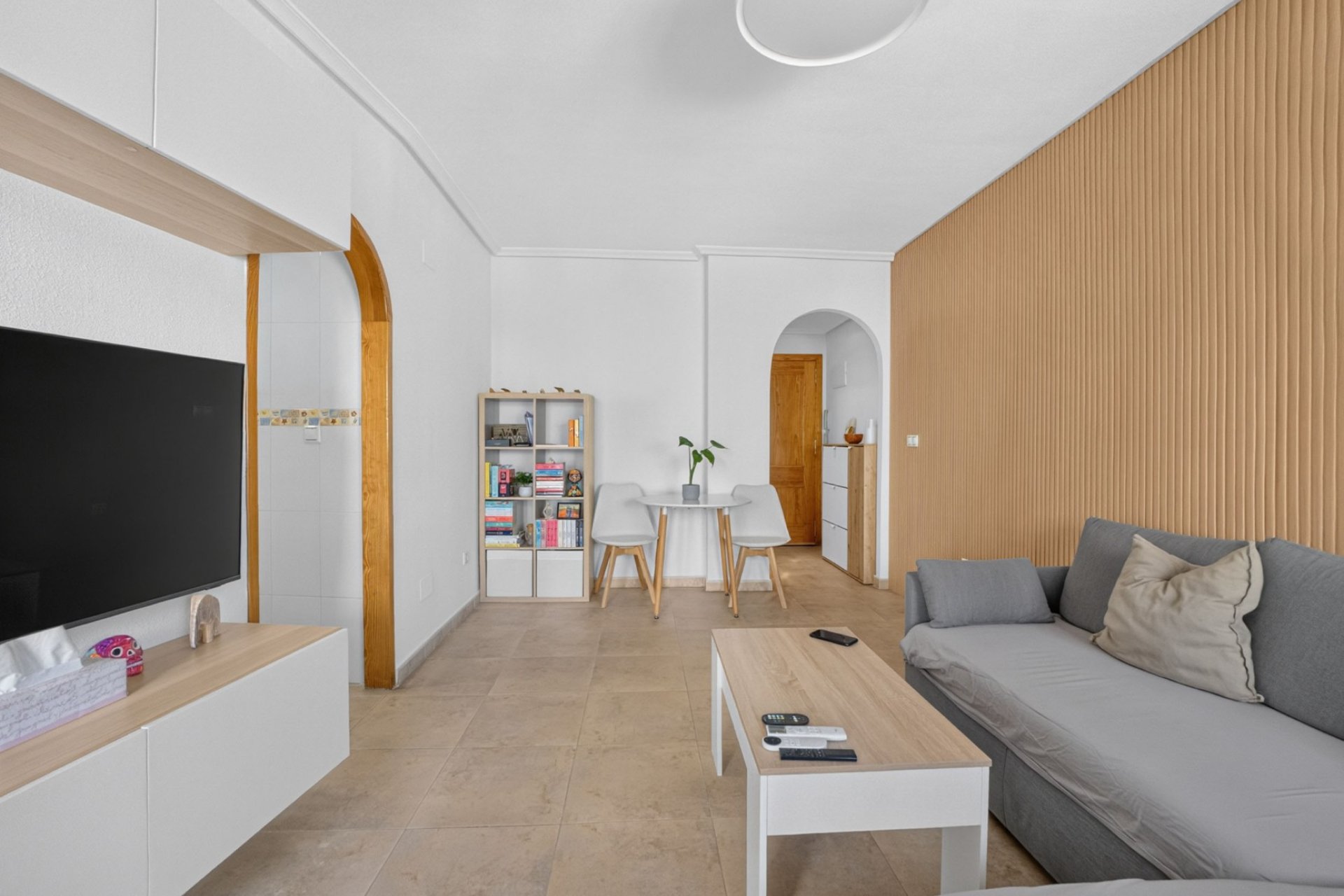 Resale - Apartment / Flat * - Torrevieja * - Centro