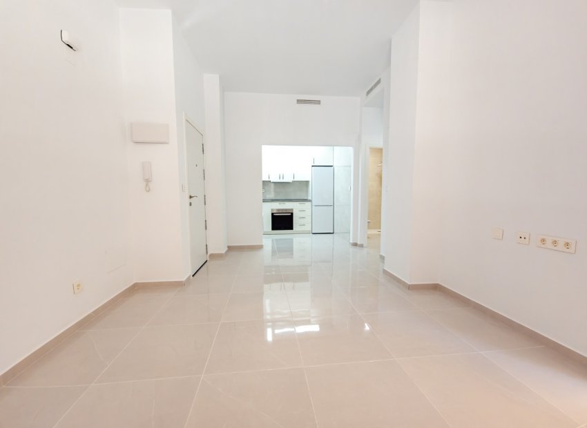 Resale - Apartment / flat - Torrevieja - El Acequión