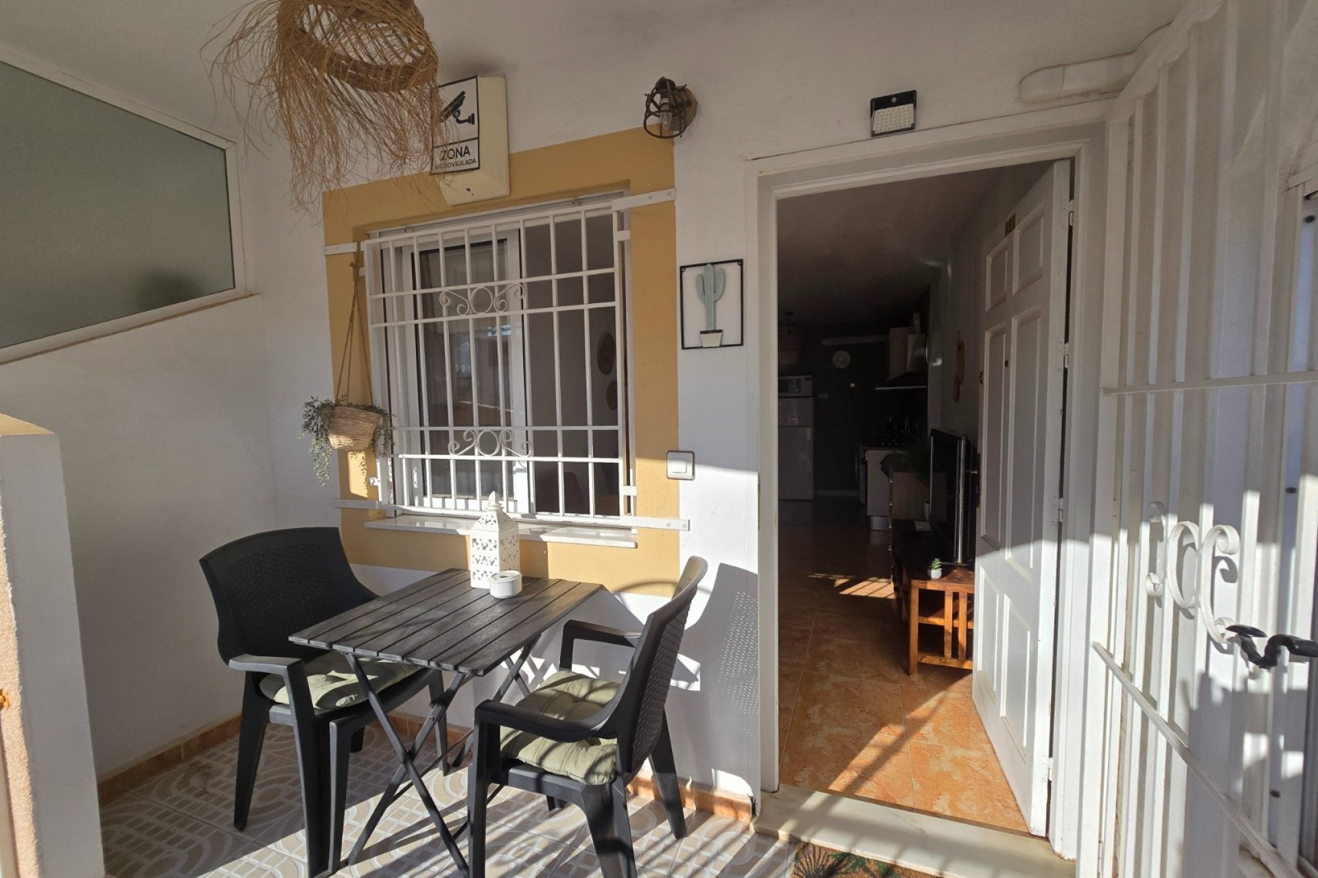 Resale - Apartment / Flat * - Torrevieja - El Limonar *