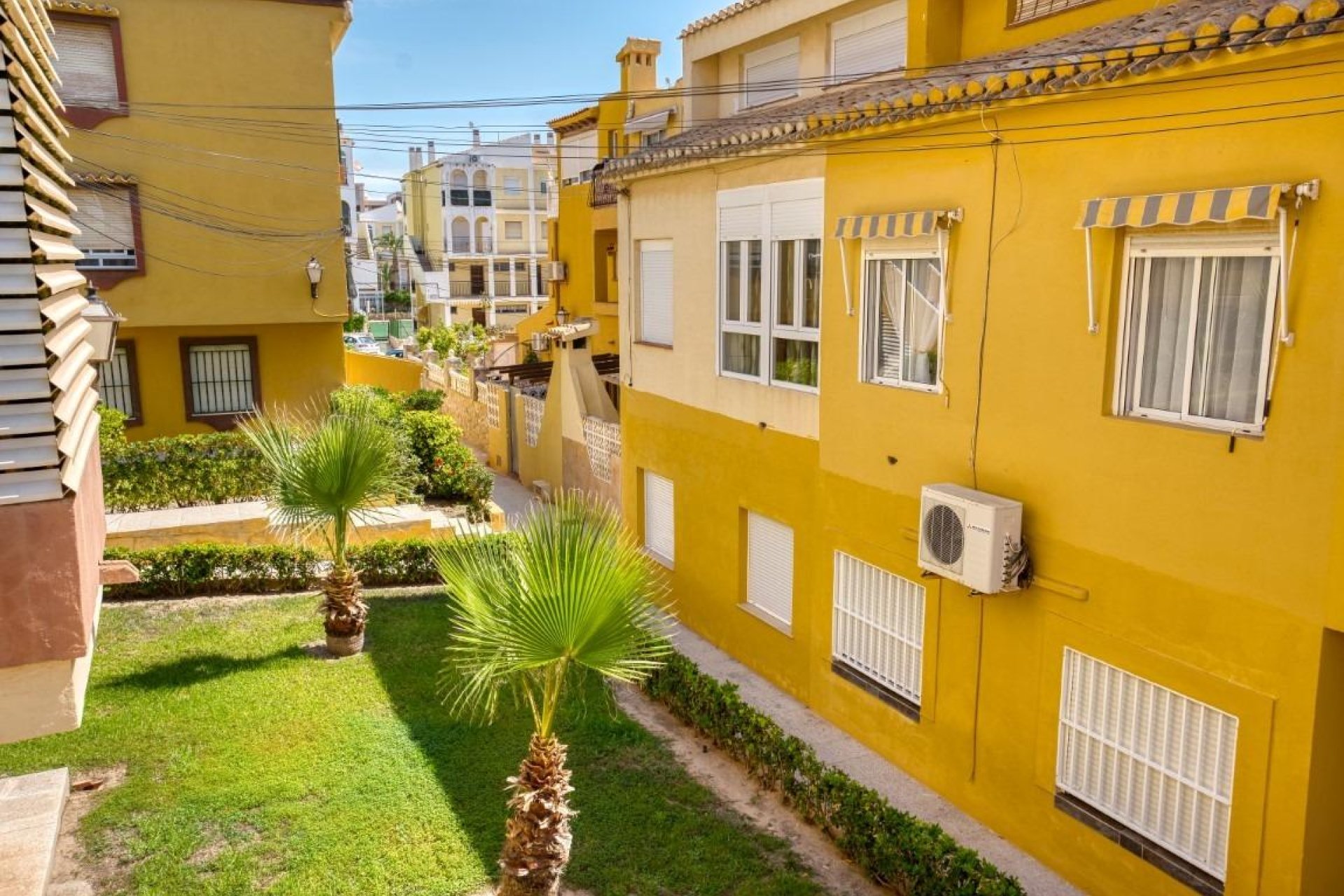 Resale - Apartment / flat - Torrevieja - Eliseos playa