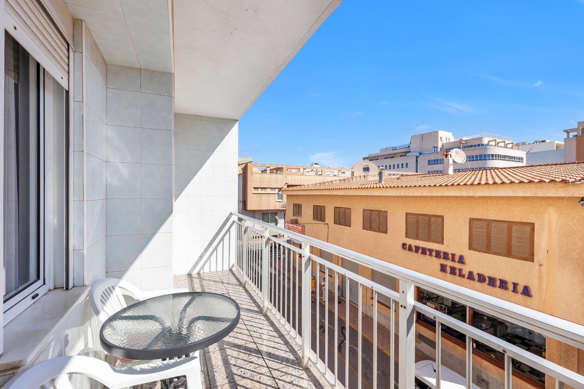 Resale - Apartment / flat - Torrevieja - Estacion de autobuses