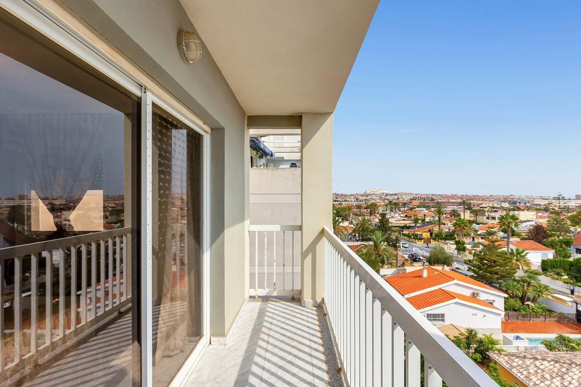 Resale - Apartment / flat - Torrevieja - Estacion de autobuses