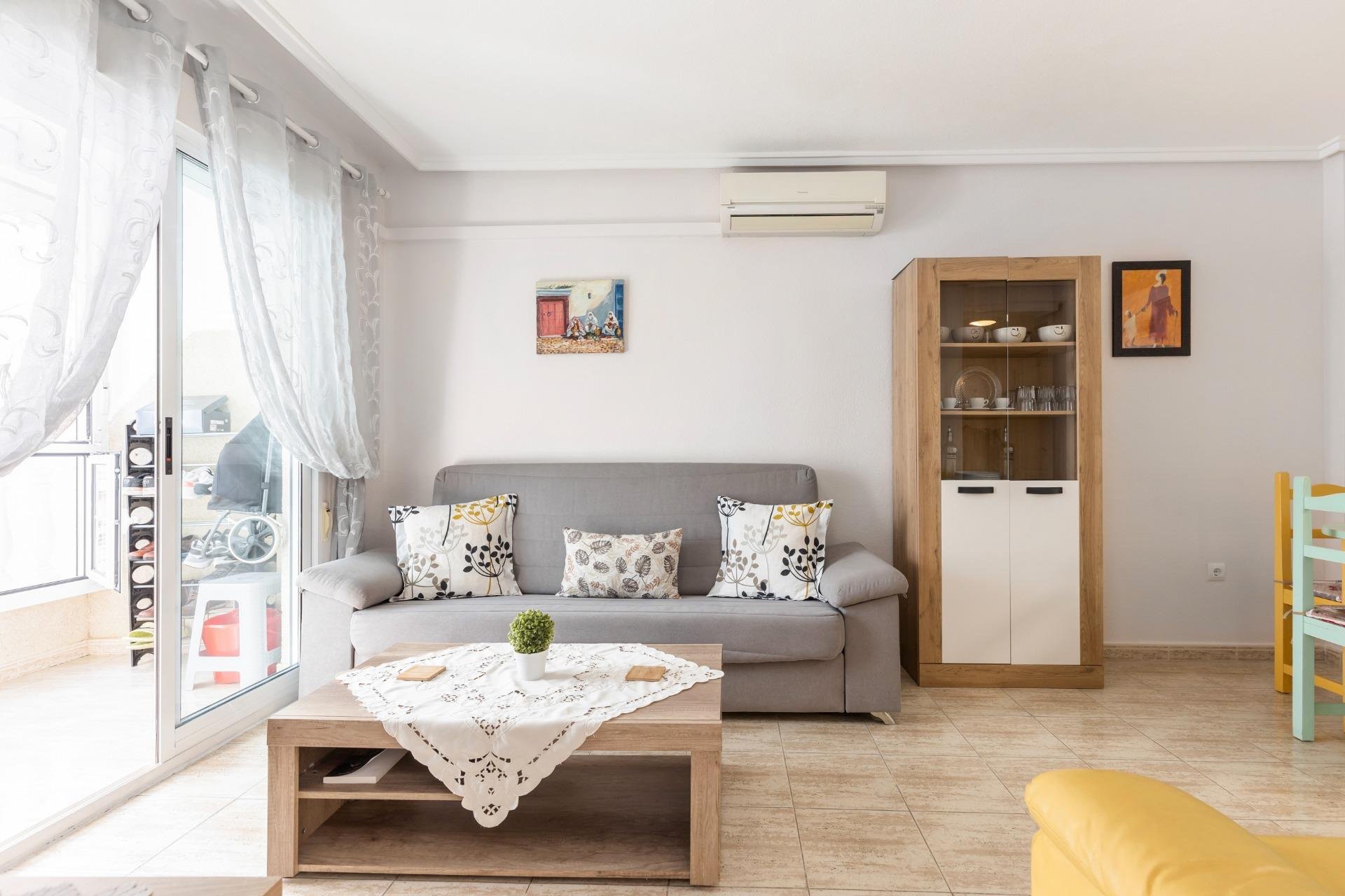 Resale - Apartment / flat - Torrevieja - Estacion de autobuses