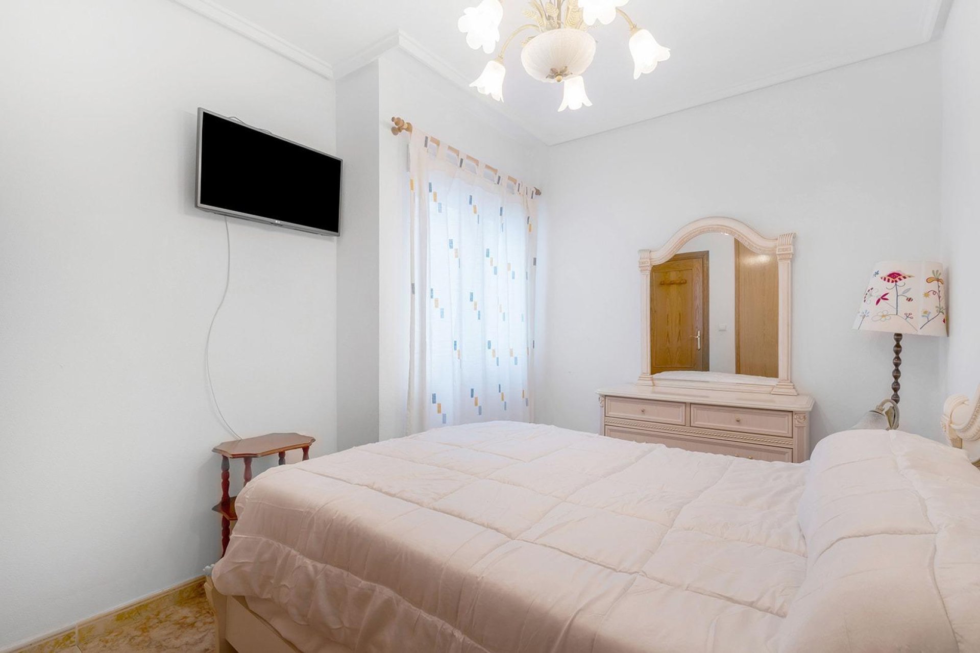 Resale - Apartment / flat - Torrevieja - Estacion de autobuses