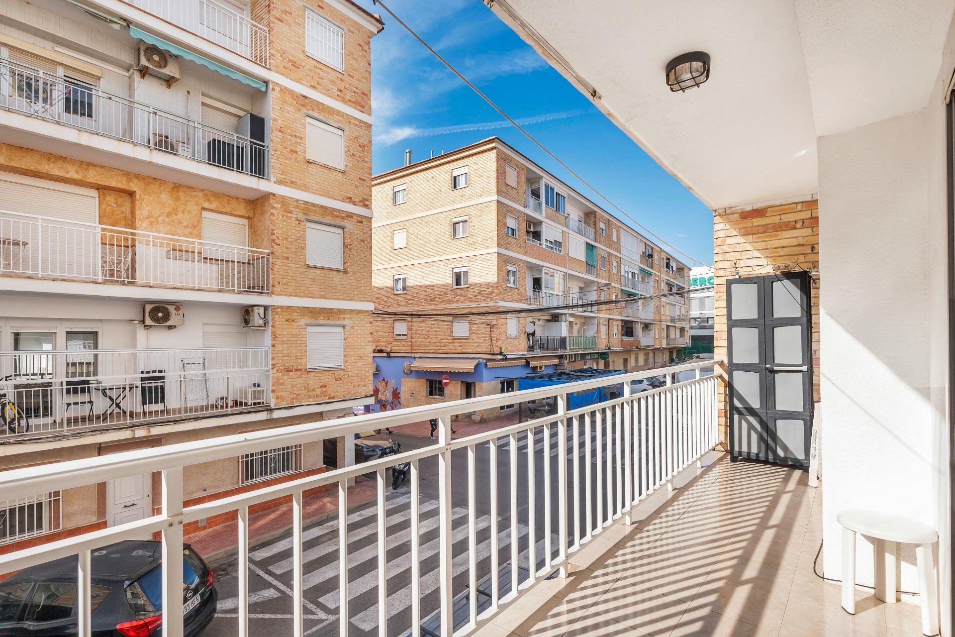 Resale - Apartment / flat - Torrevieja - Estacion de autobuses