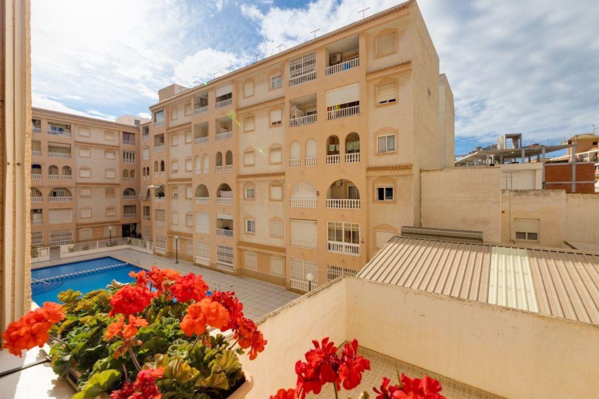 Resale - Apartment / flat - Torrevieja - Estacion de autobuses