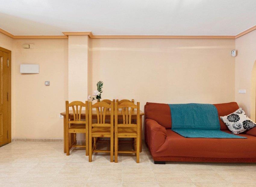 Resale - Apartment / flat - Torrevieja - Estacion de autobuses