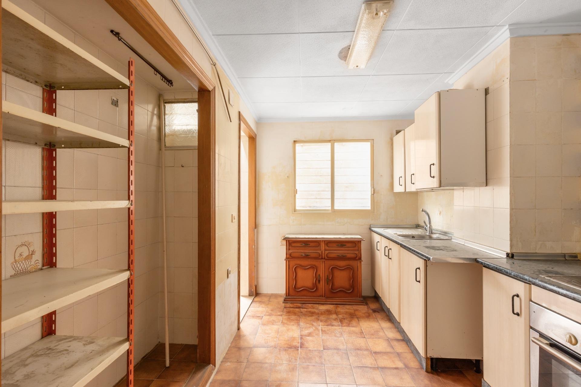 Resale - Apartment / Flat * - Torrevieja * - Habaneras *