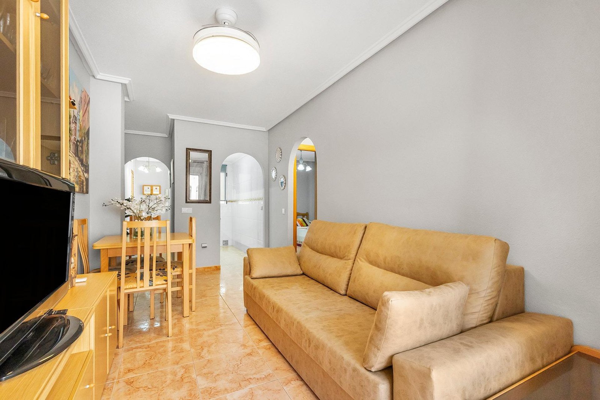 Resale - Apartment / Flat * - Torrevieja * - Habaneras *