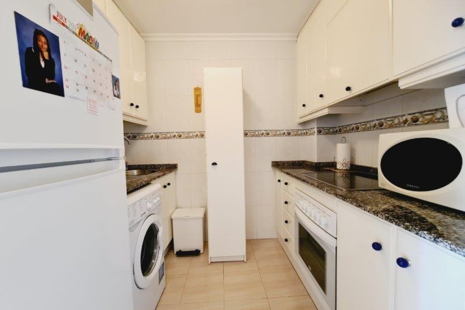 Resale - Apartment / flat - Torrevieja - La Mata pueblo