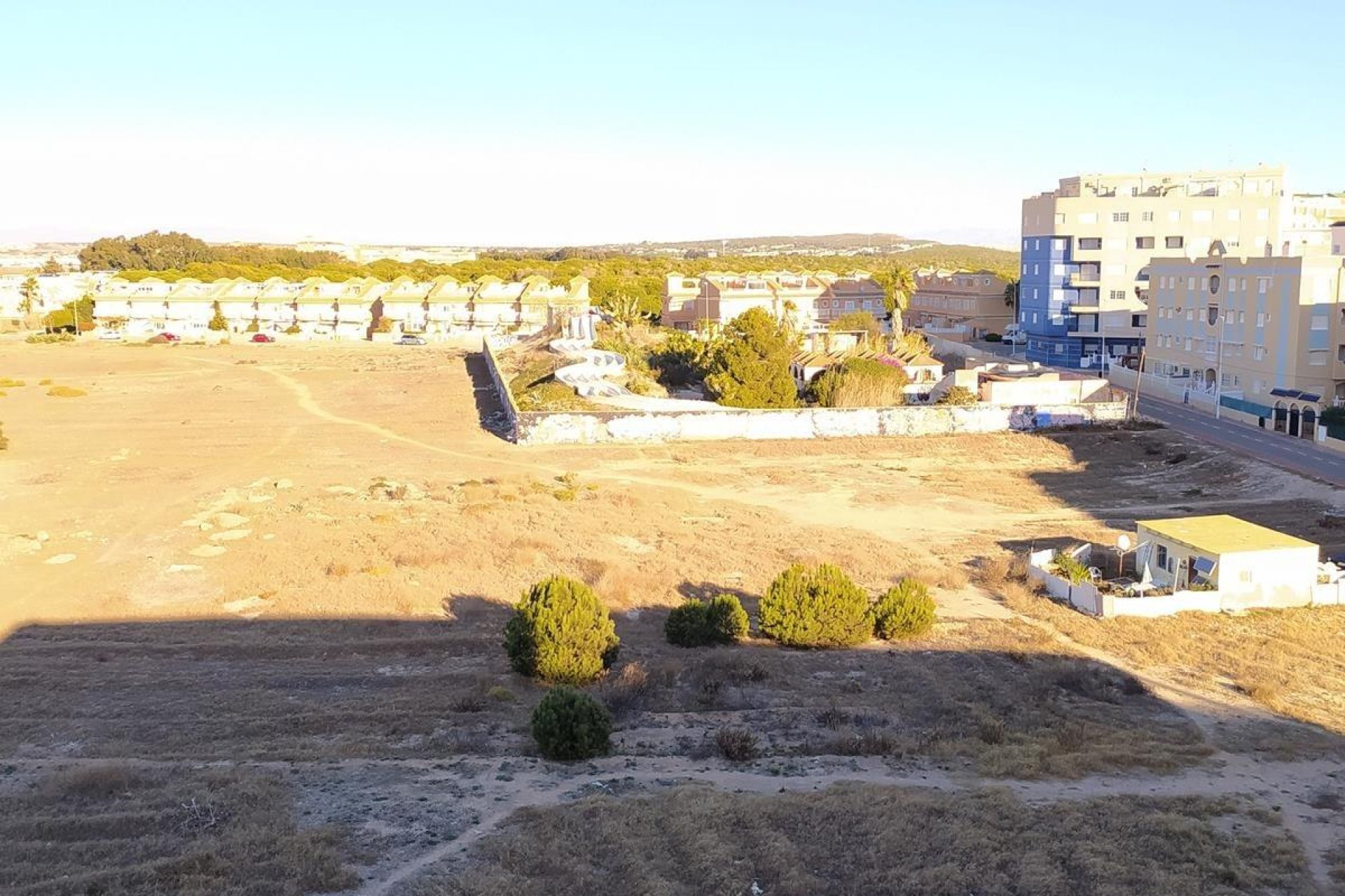 Resale - Apartment / flat - Torrevieja - La Mata pueblo