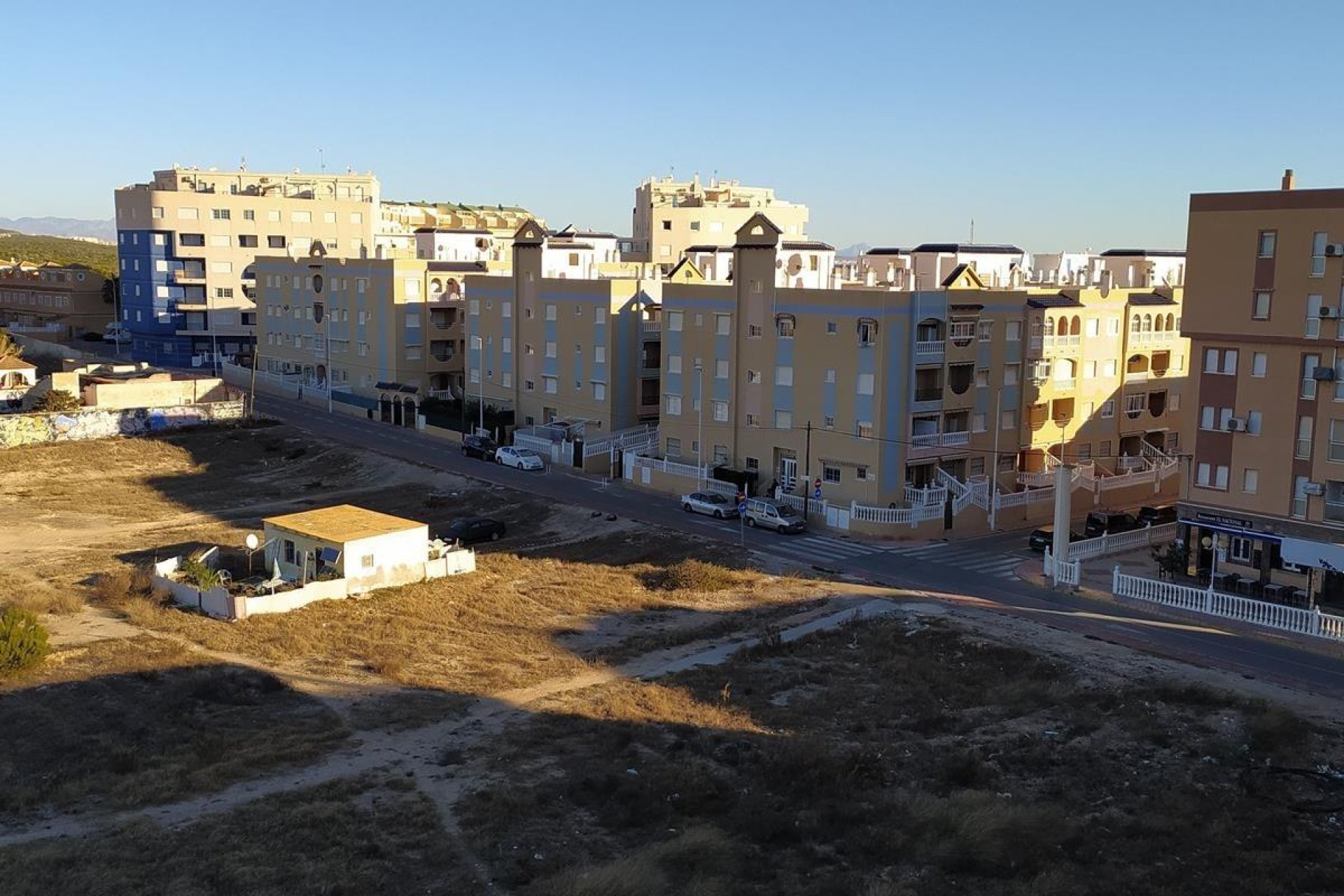 Resale - Apartment / flat - Torrevieja - La Mata pueblo