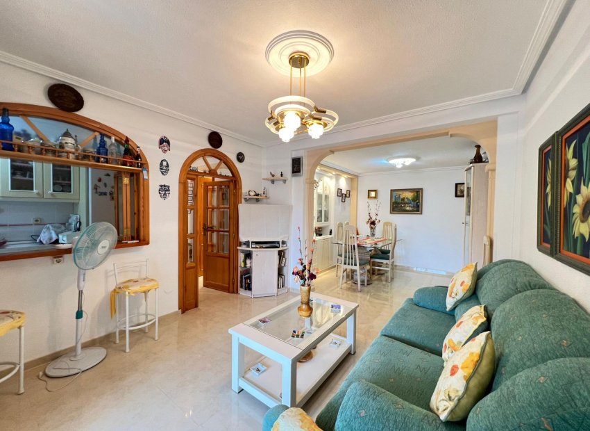 Resale - Apartment / flat - Torrevieja - La Mata