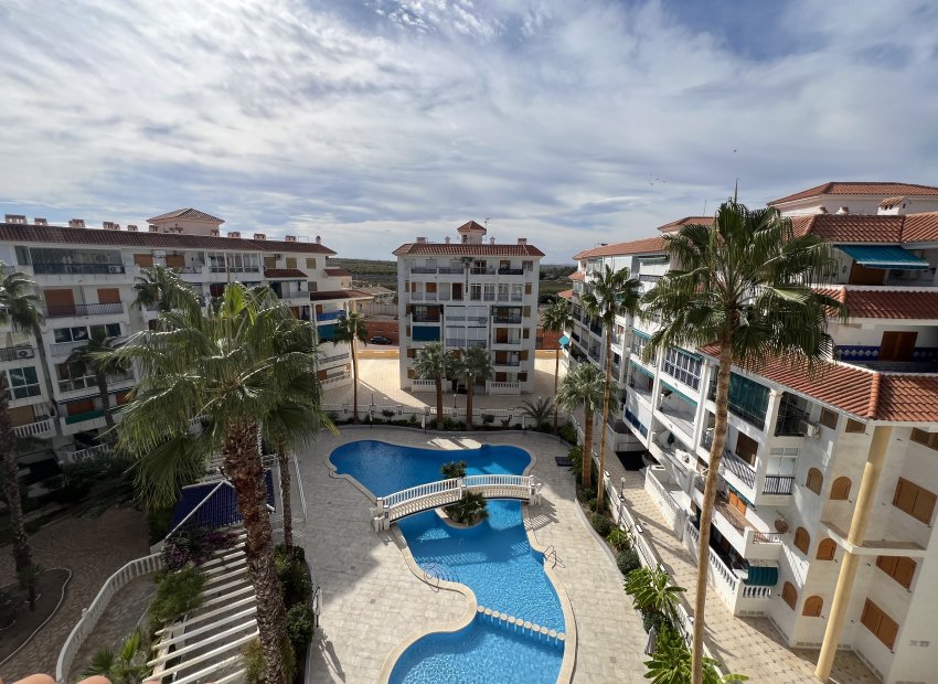 Resale - Apartment / flat - Torrevieja - La Mata