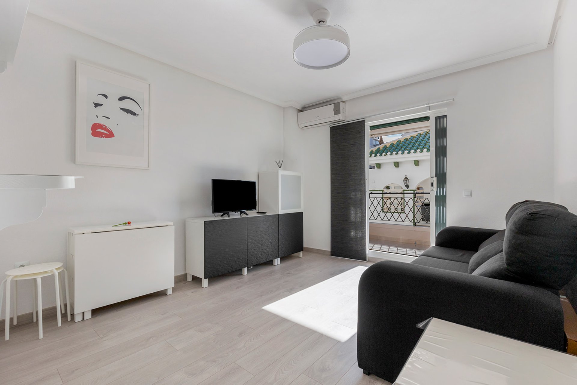 Resale - Apartment / flat - Torrevieja - La Mata