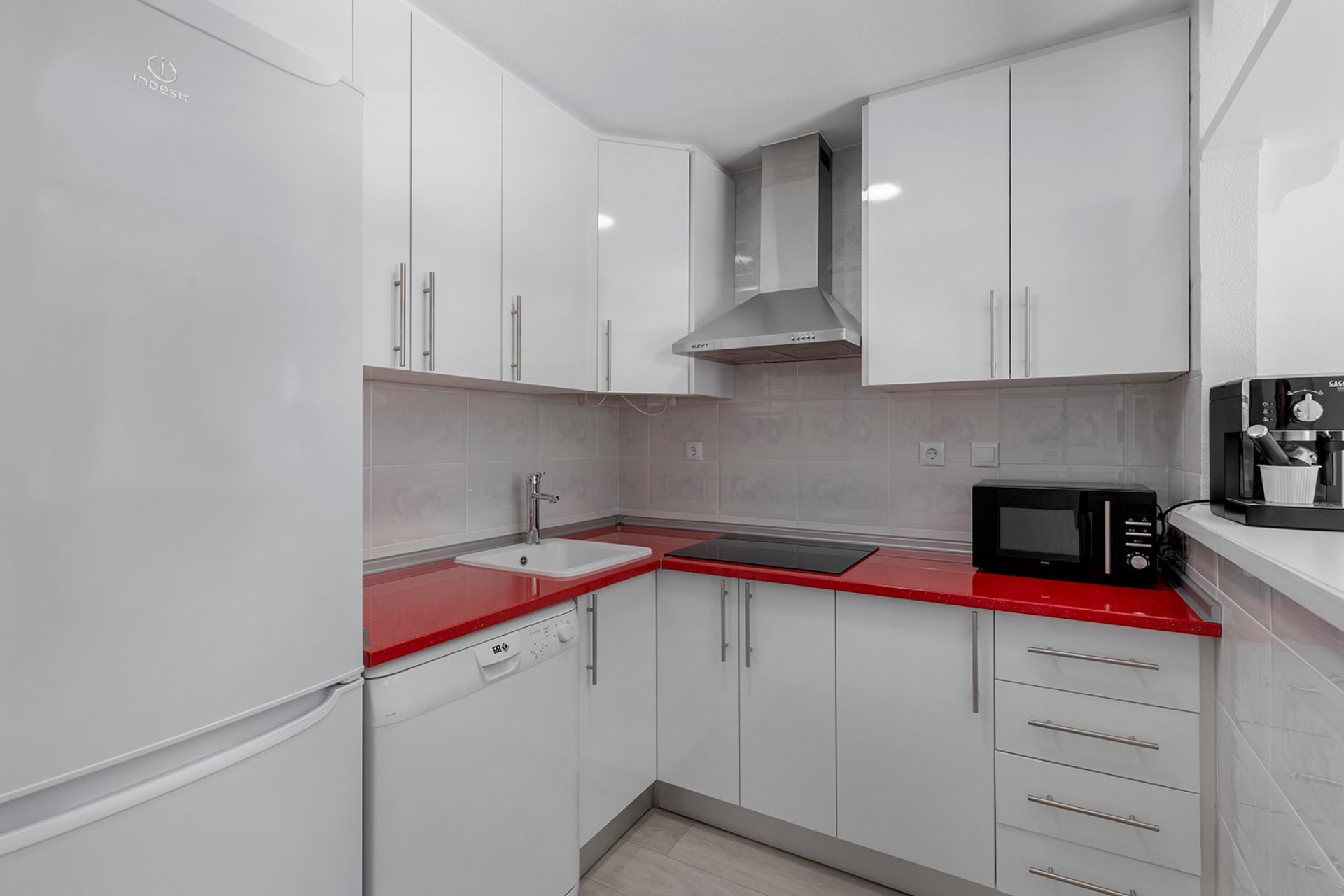 Resale - Apartment / flat - Torrevieja - La Mata