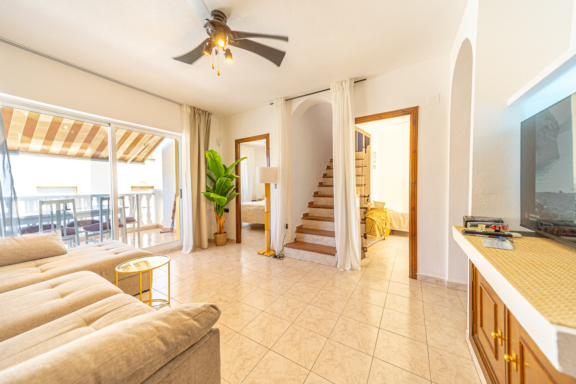 Resale - Apartment / Flat * - Torrevieja - La Mata *