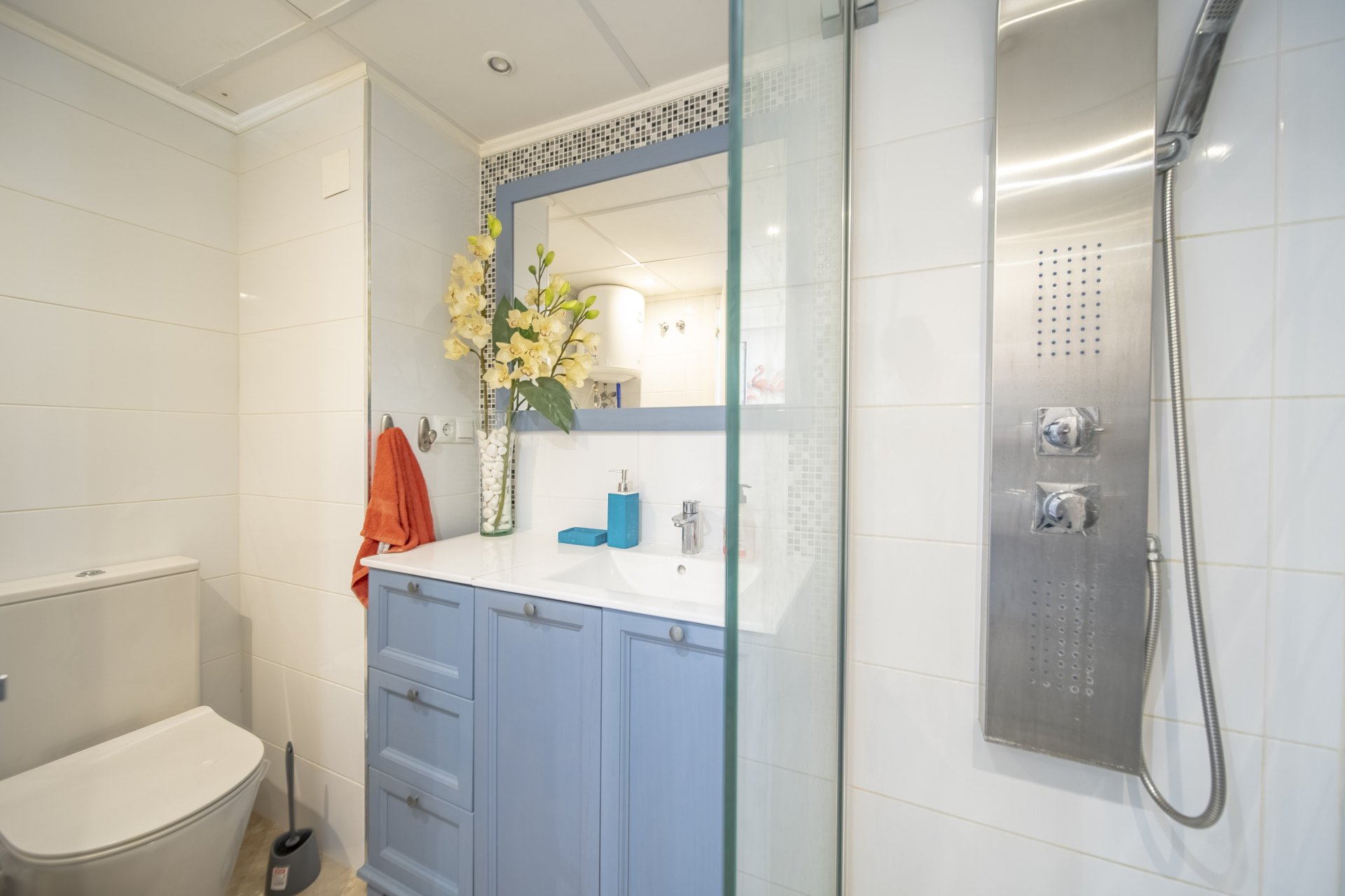 Resale - Apartment / Flat * - Torrevieja - La Mata *