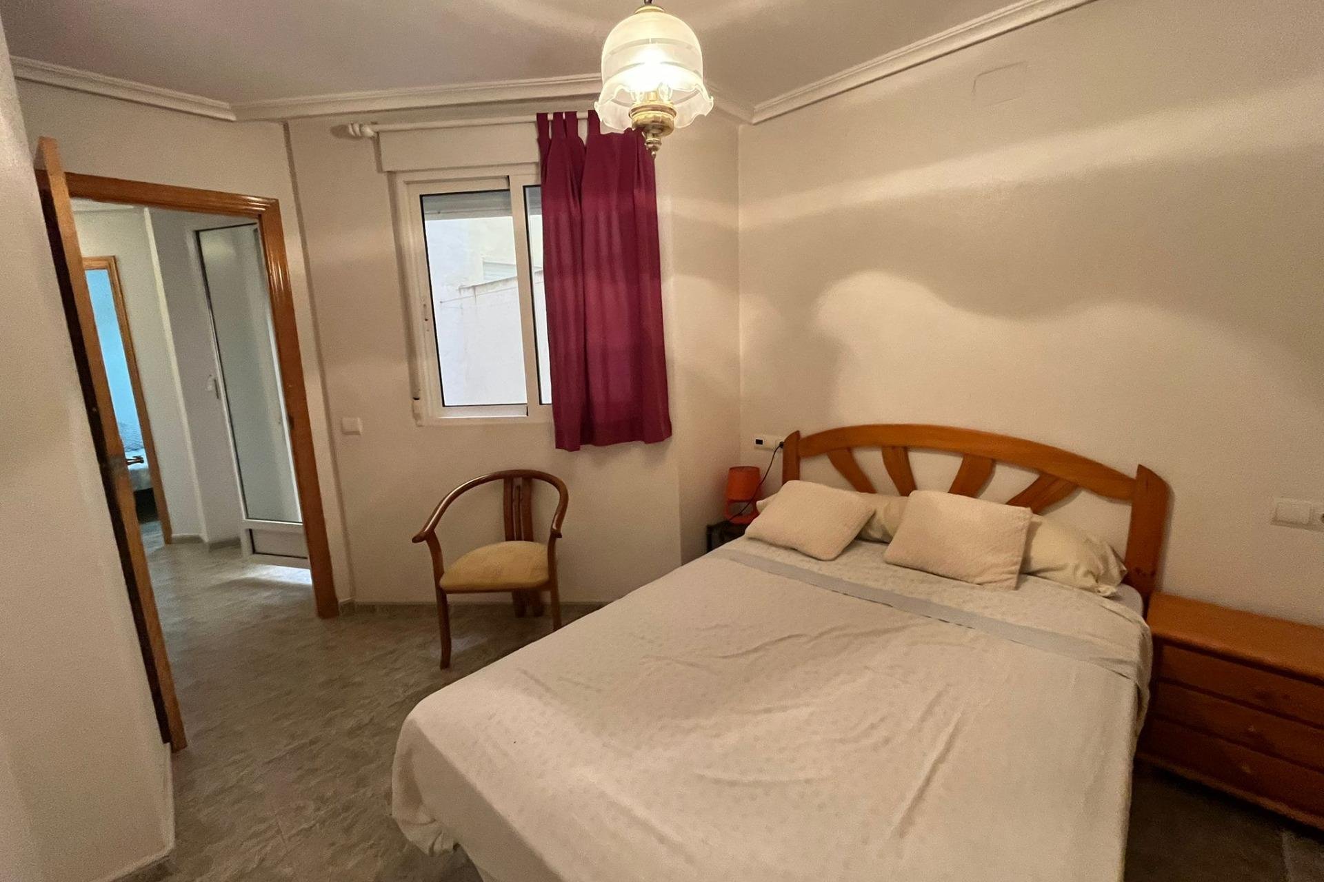 Resale - Apartment / Flat * - Torrevieja - La Mata *