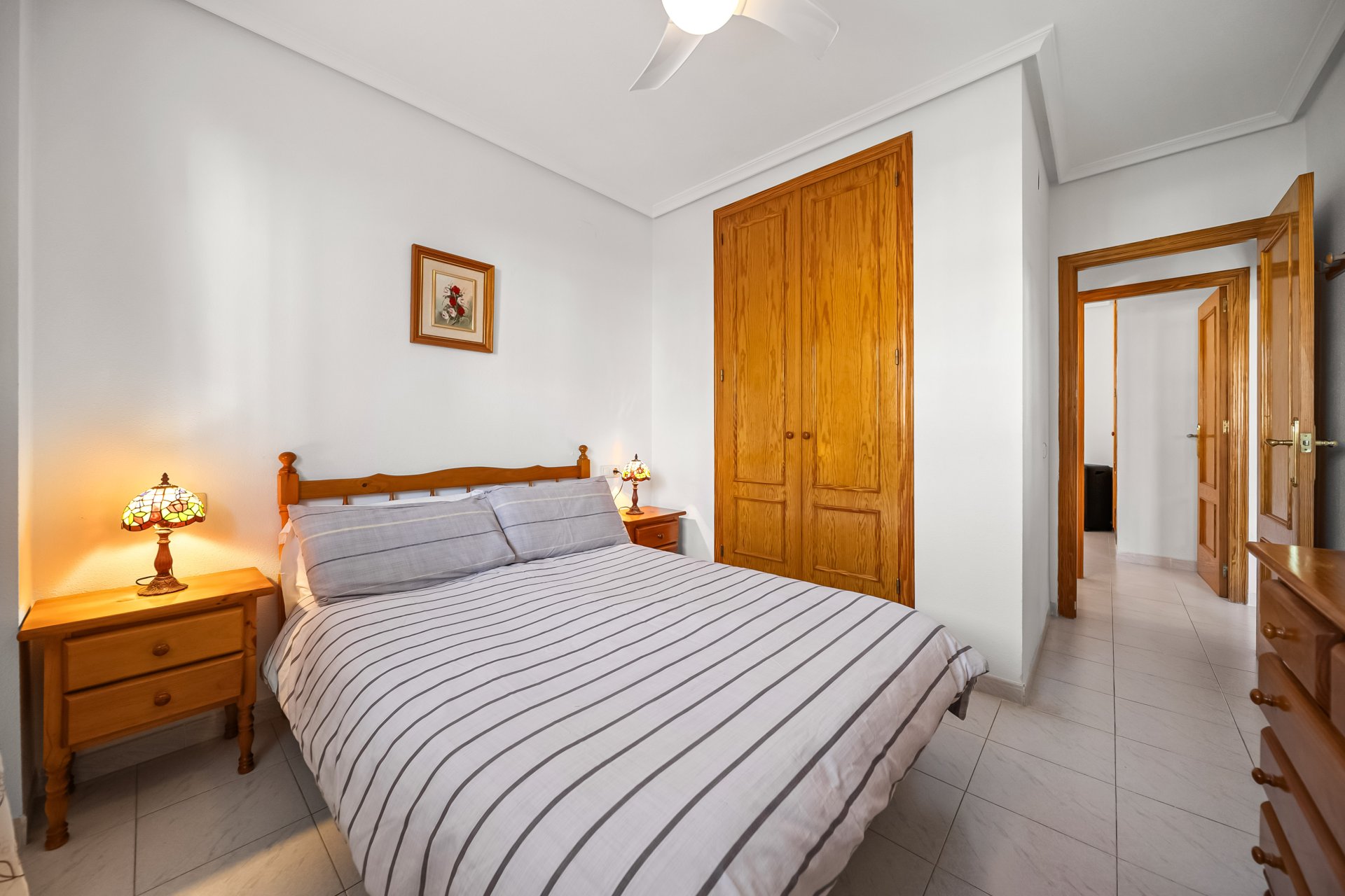 Resale - Apartment / Flat * - Torrevieja * - La Mata *