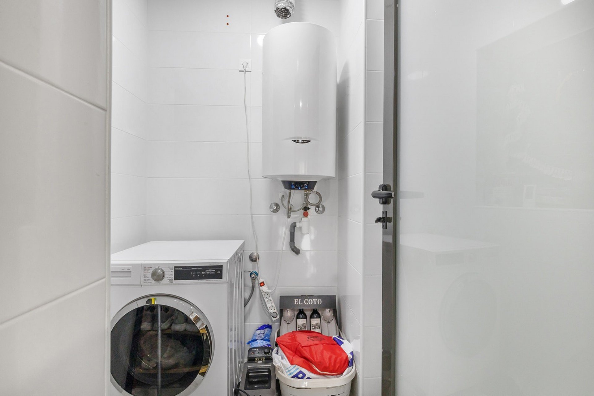 Resale - Apartment / Flat * - Torrevieja * - La Mata *