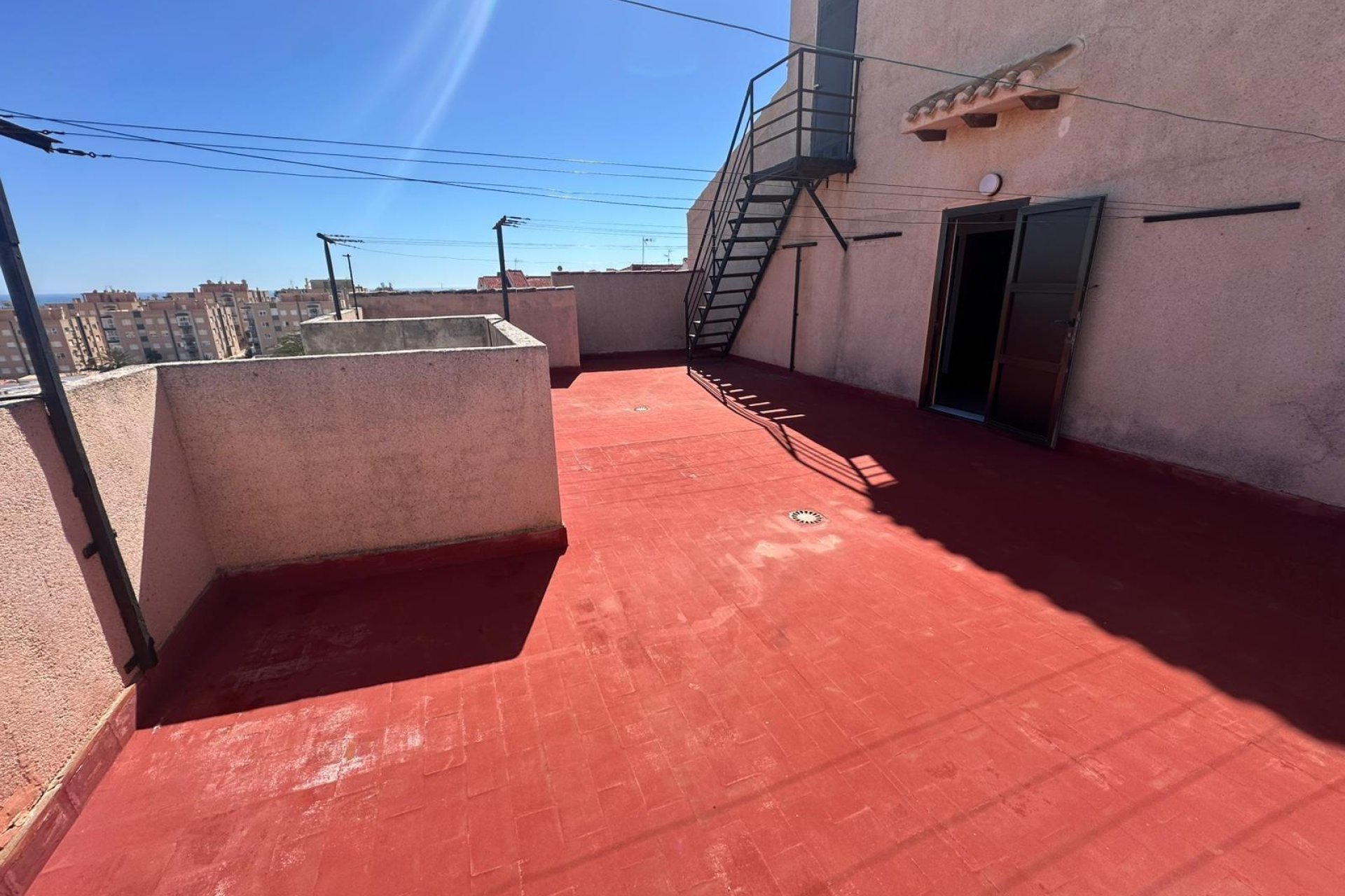 Resale - Apartment / Flat * - Torrevieja * - La Mata *